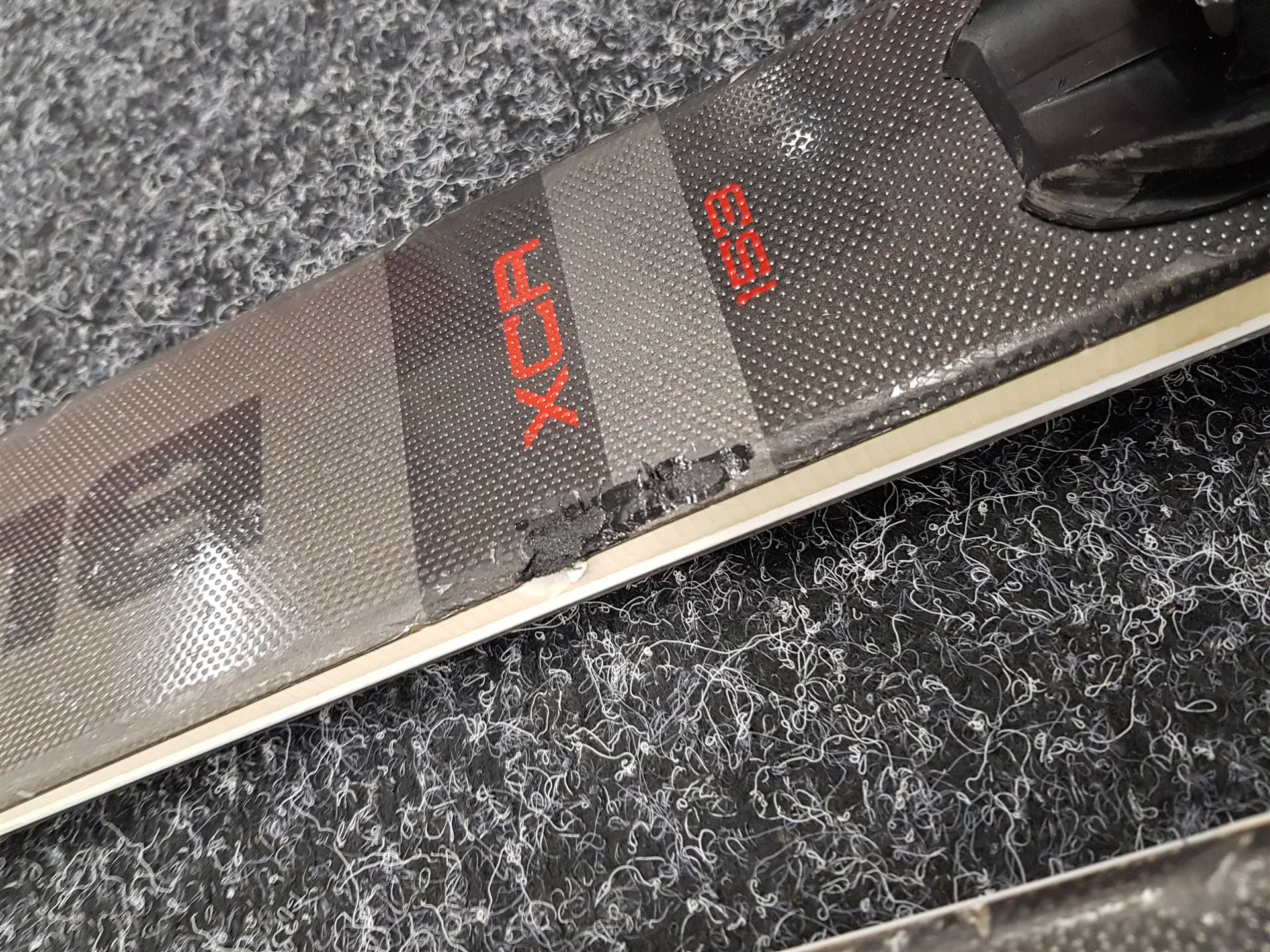 Schiuri BLIZZARD XCR folosite + legături Marker TLT 10