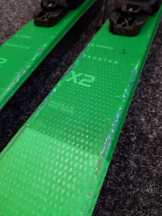 Gebrauchte ATOMIC Redster X2 Ski + Atomic L6 Bindungen