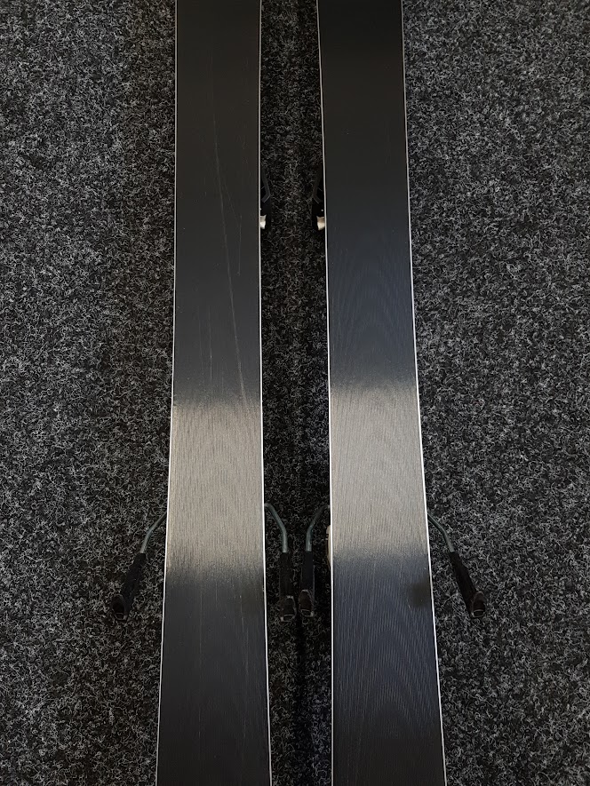 Gebrauchte ATOMIC Redster X2 Ski + Atomic L6 Bindungen