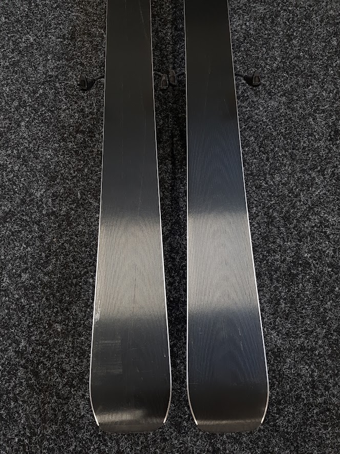 Gebrauchte ATOMIC Redster X2 Ski + Atomic L6 Bindungen