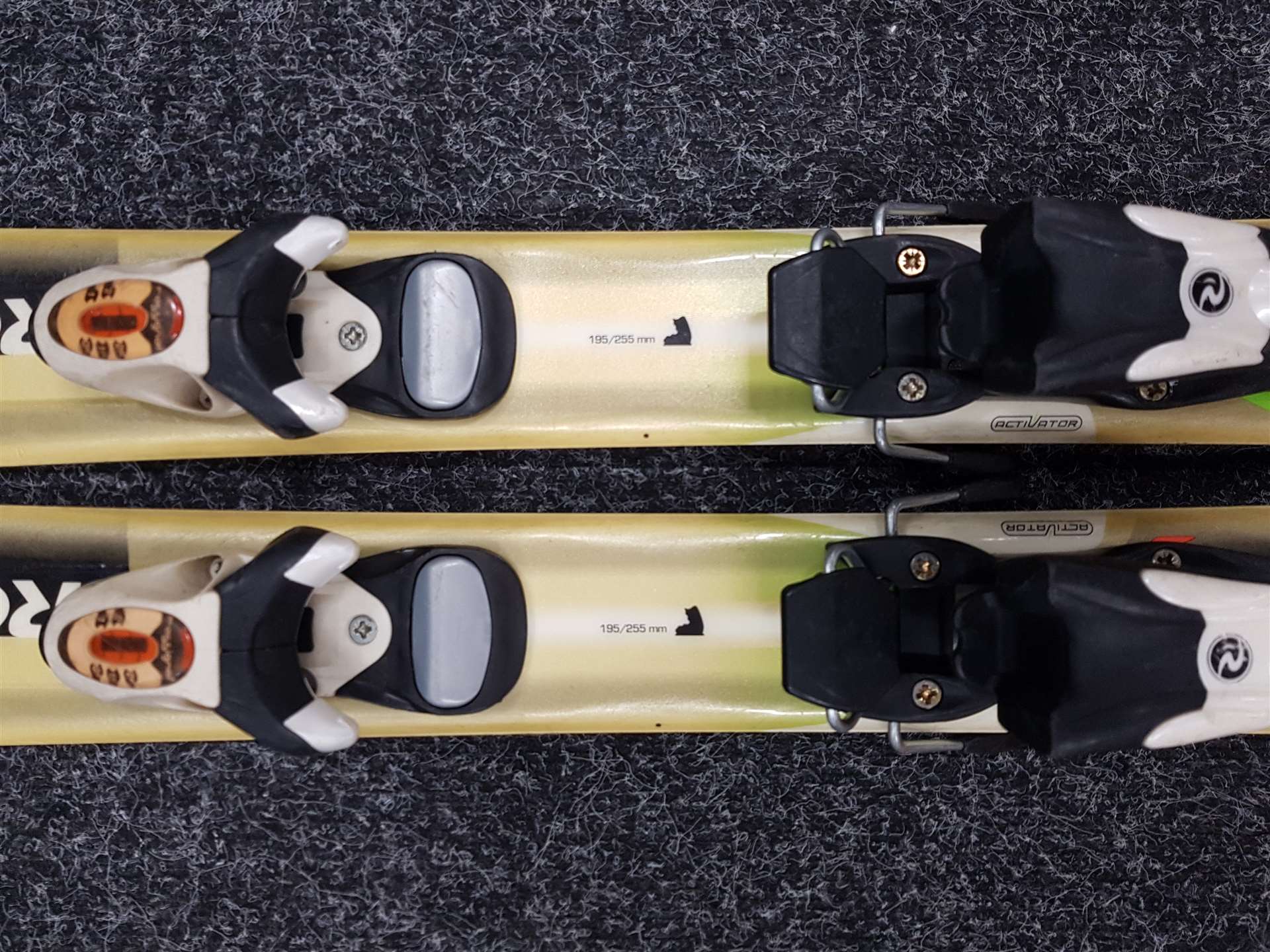 Skis Rossignol Comp 9j d'occasion