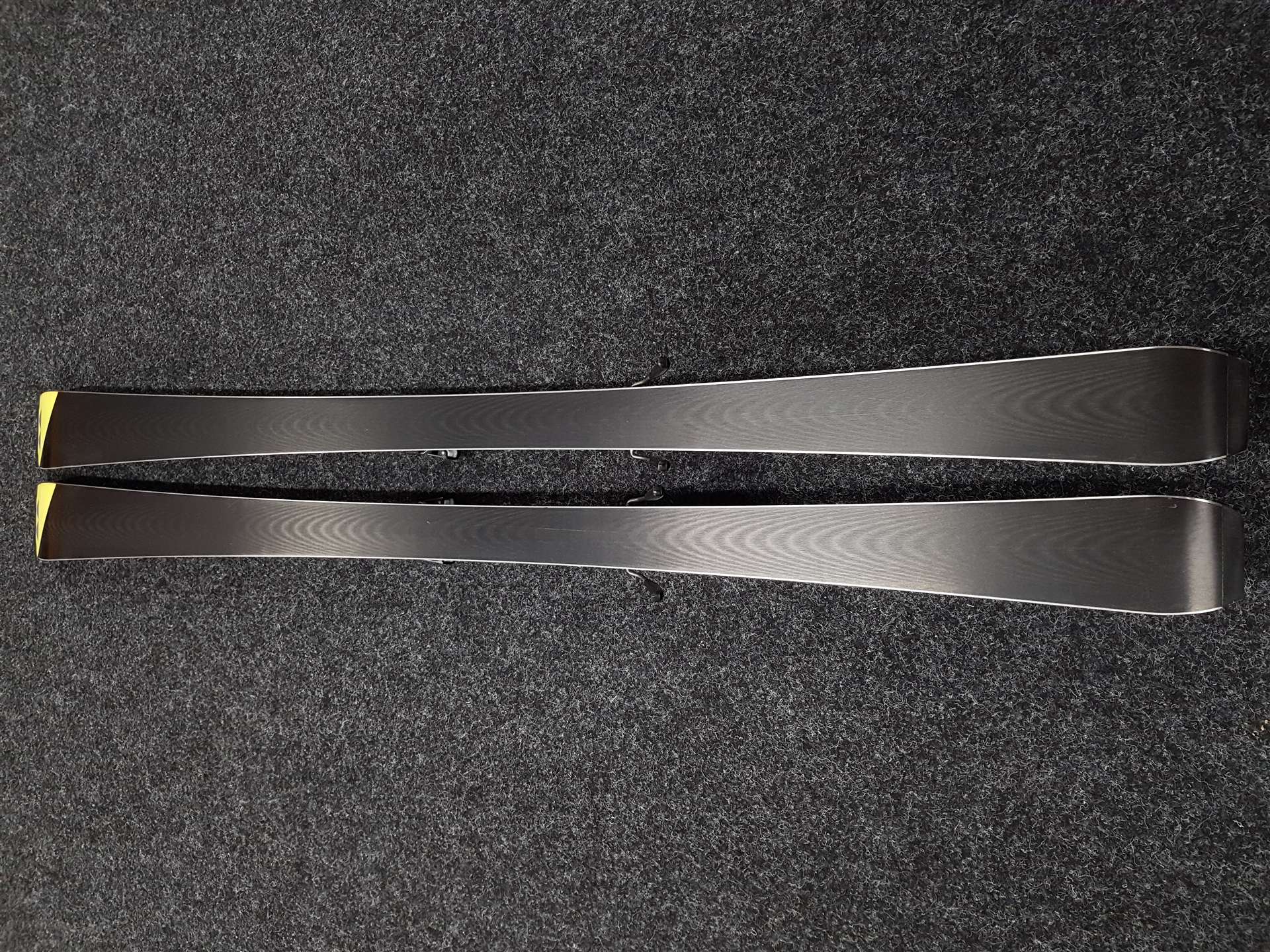 Použité lyže FISCHER RC4 + viazanie Fischer10