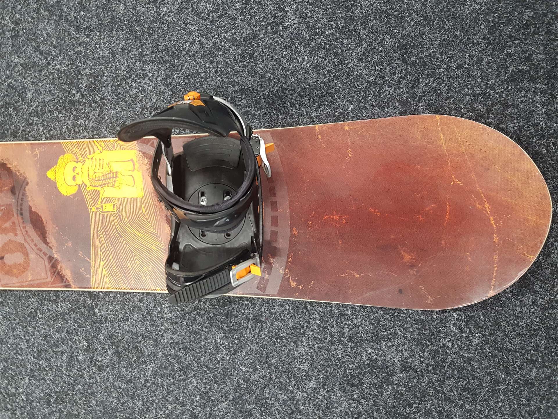 Gebrauchtes ROSSIGNOL One Snowboard + Rossignol Bindungen Größe L/XL