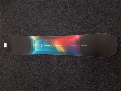 Rabljeni snowboard NITRO Team 157