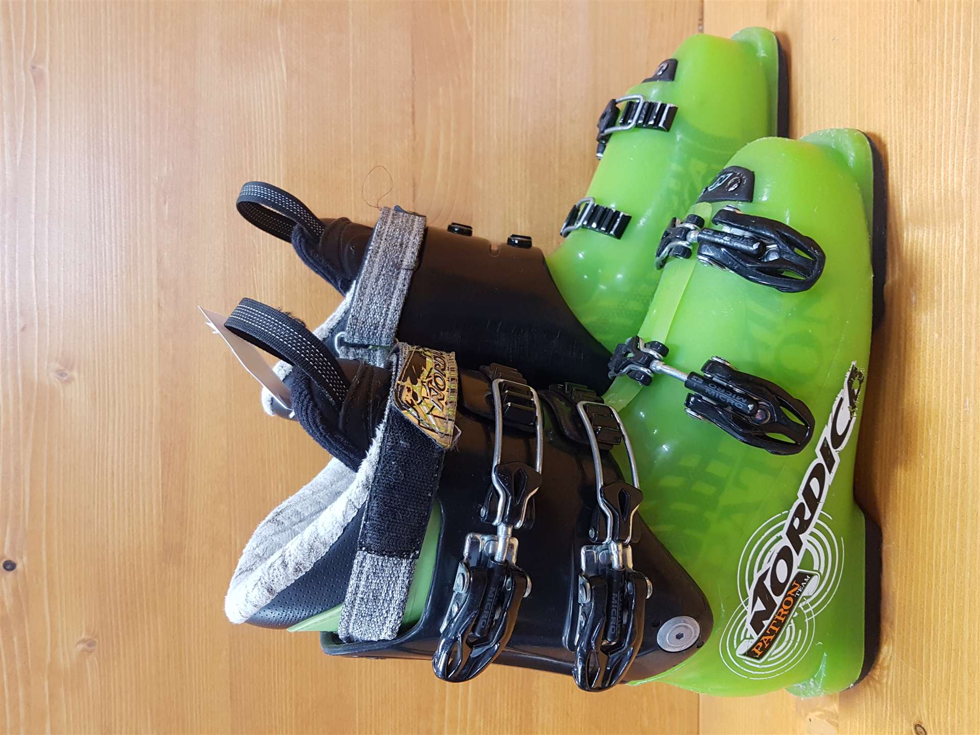 Gebrauchte Skischuhe vom NORDICA Patron Team