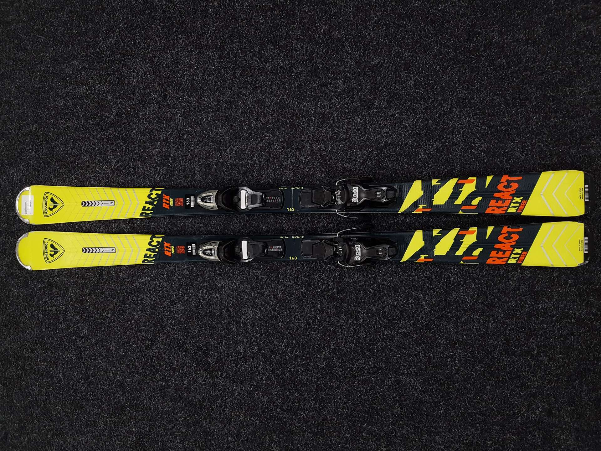 Esquís ROSSIGNOL RTX Fiber usados + fijaciones Look Xpress 10