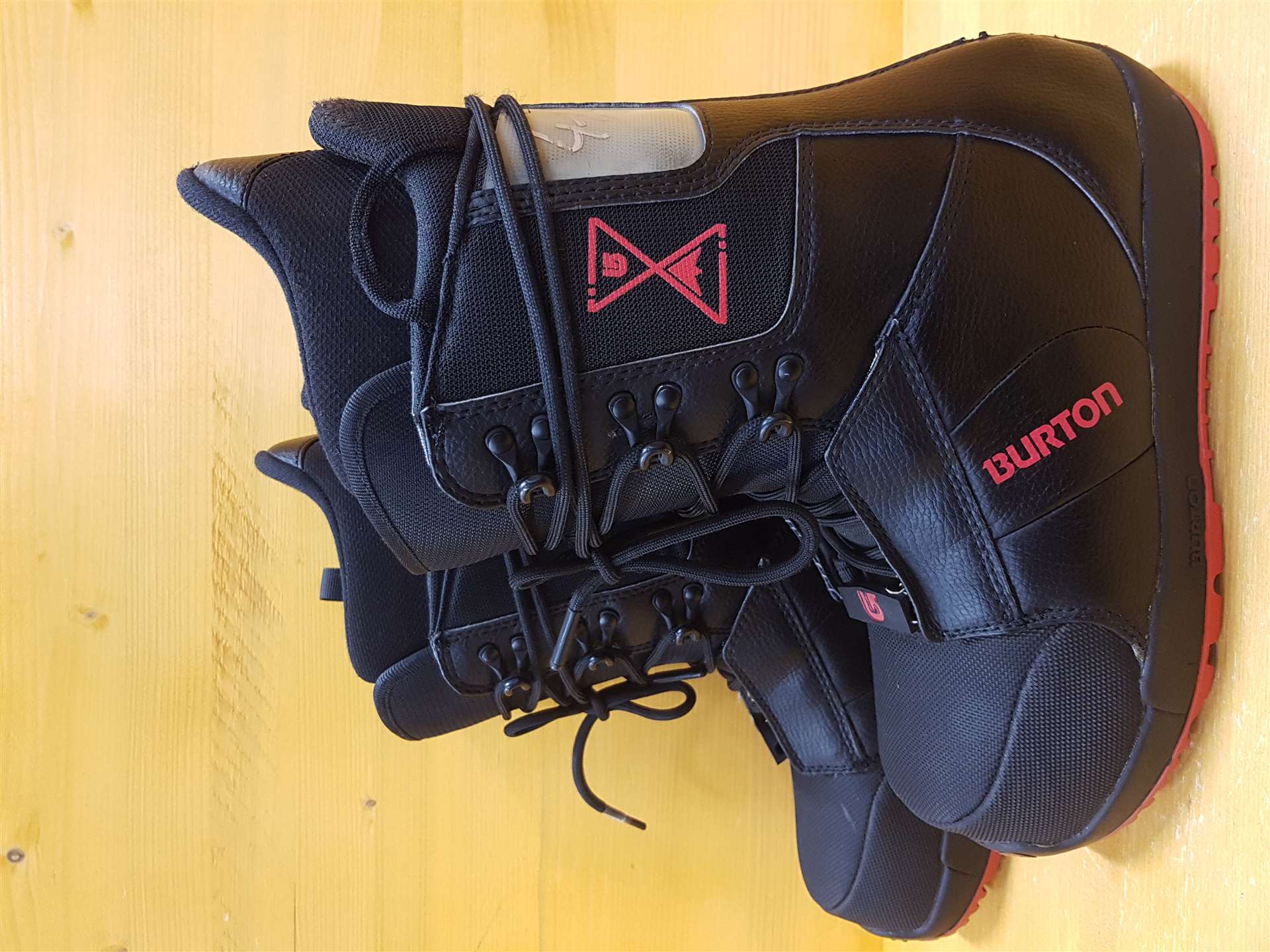 Używane buty snowboardowe Burton Progression (czarne)