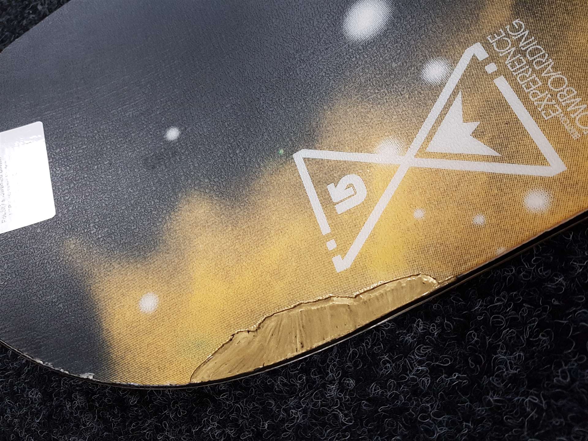 Snowboard Burton LTR folosit + legături Burton mărimea S