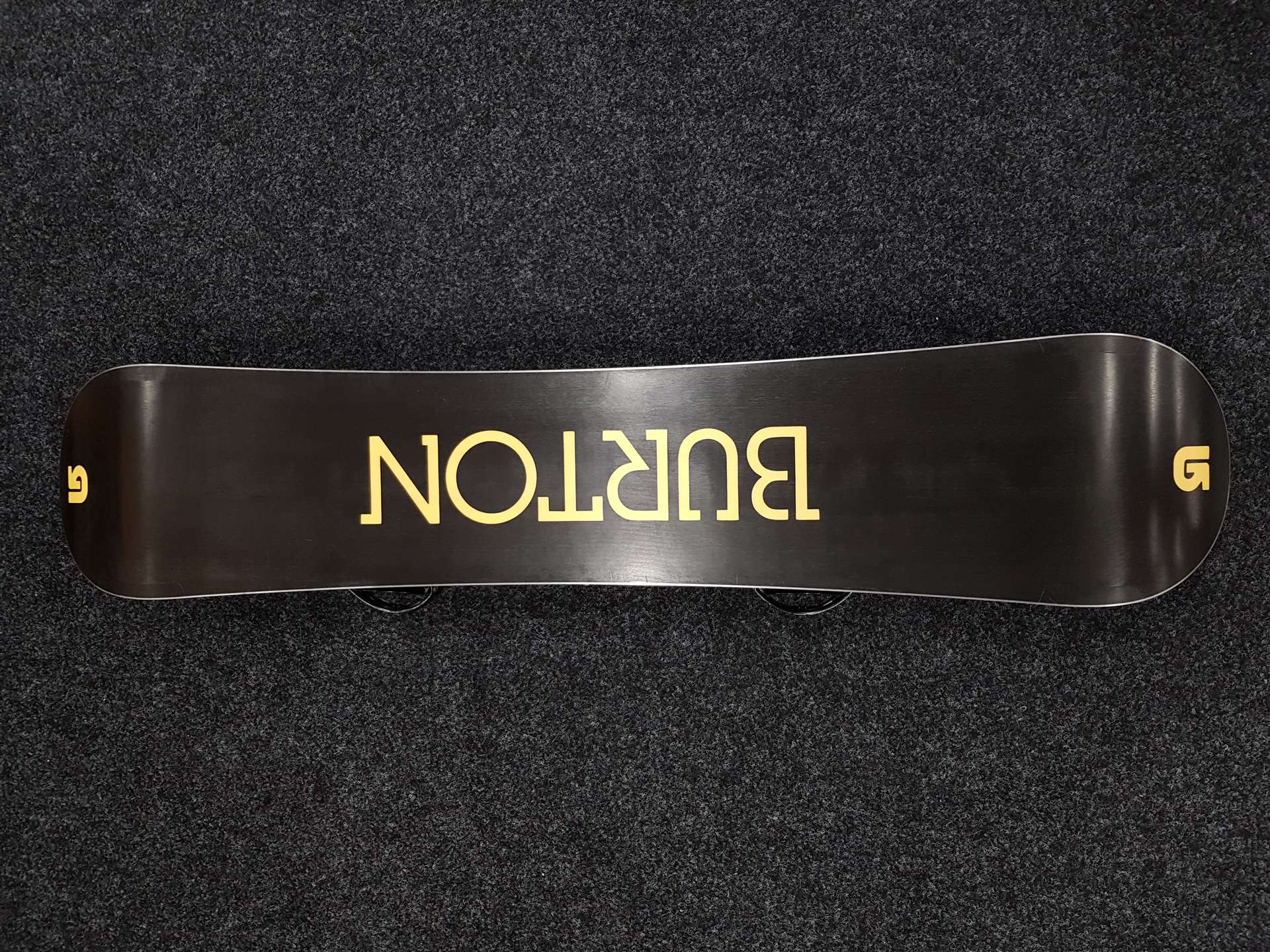 Snowboard Burton LTR folosit + legături Burton mărimea S