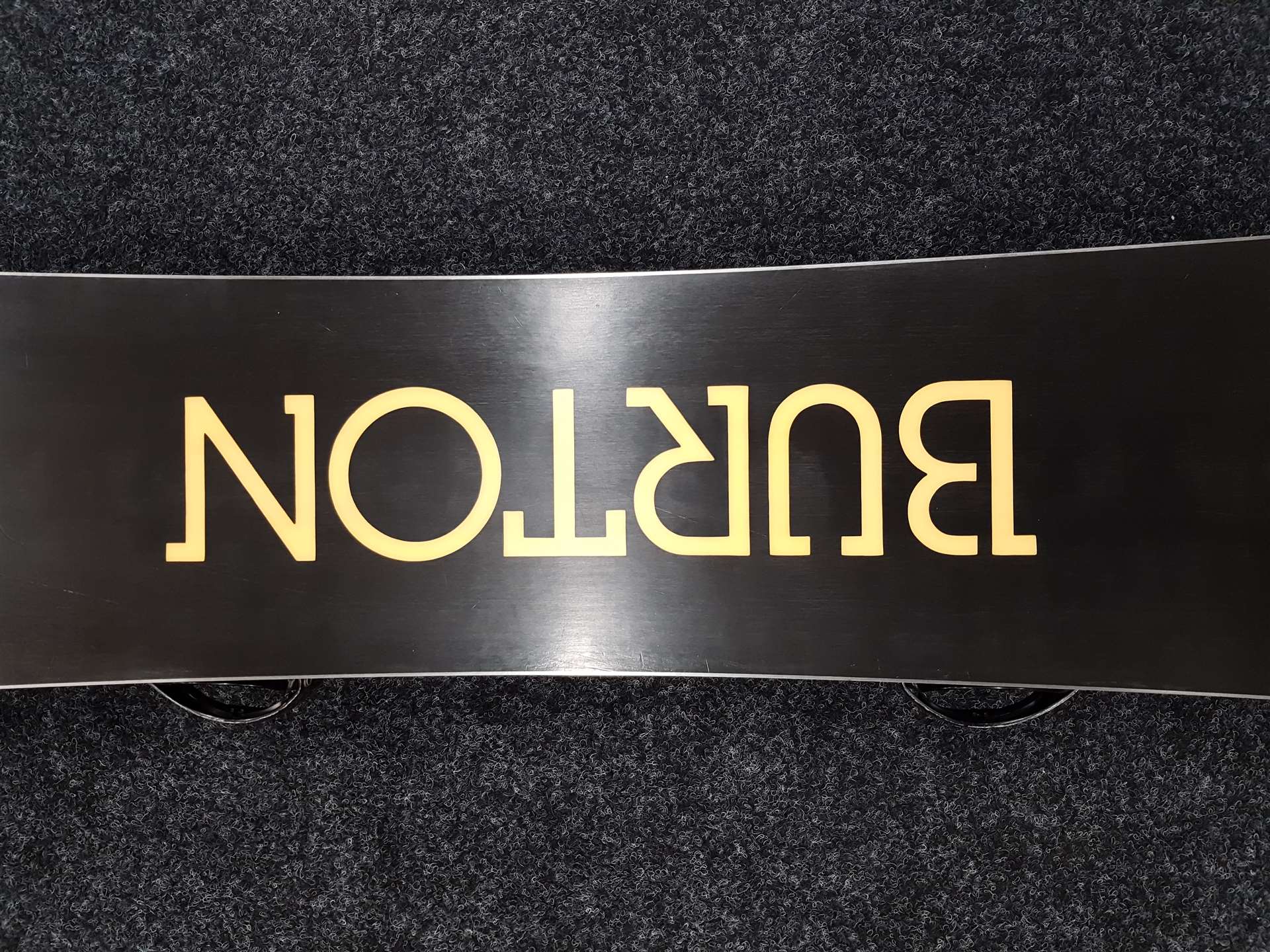 Snowboard Burton LTR folosit + legături Burton mărimea S