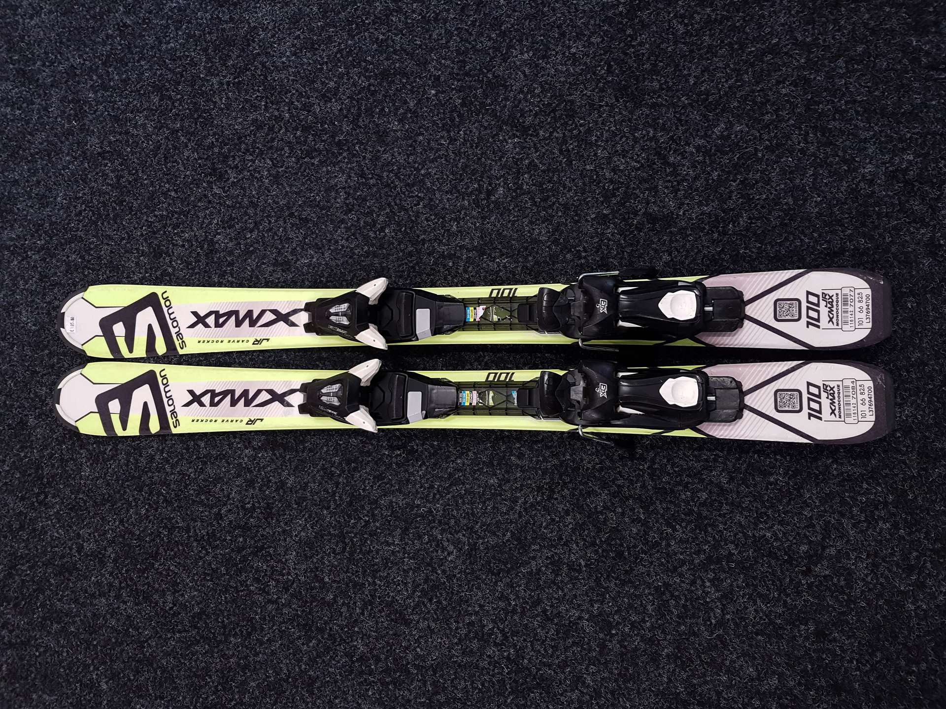 Použité lyže SALOMON Xmax Jr + viazanie Salomon EZY 5.0