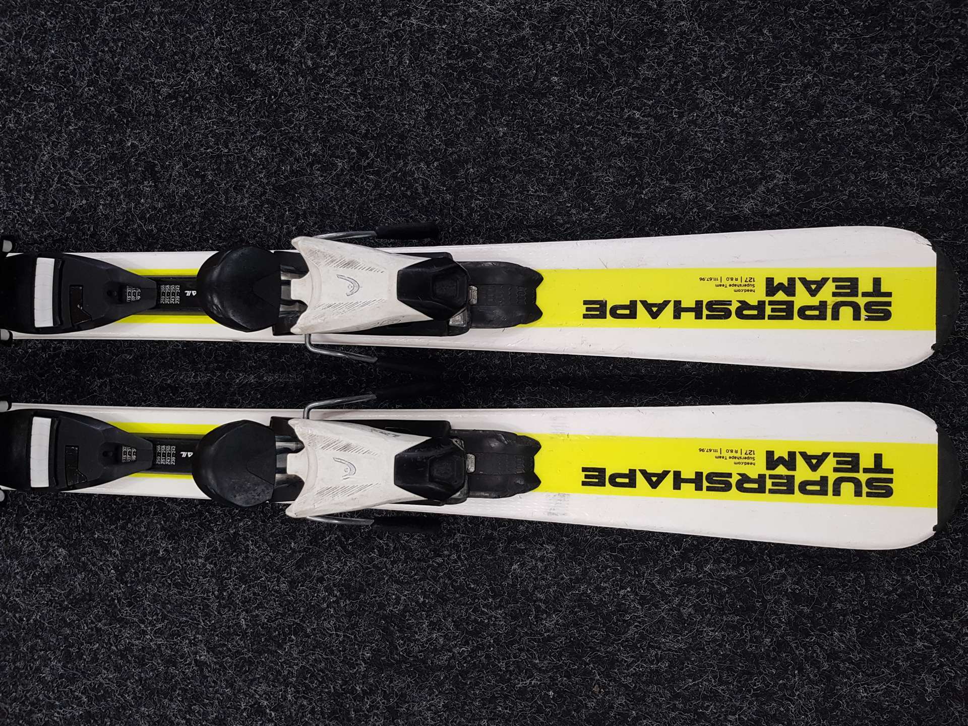 Gebrauchte Kinderski HEAD SUPERSHAPE TEAM + Bindungen Head LRX 7.5