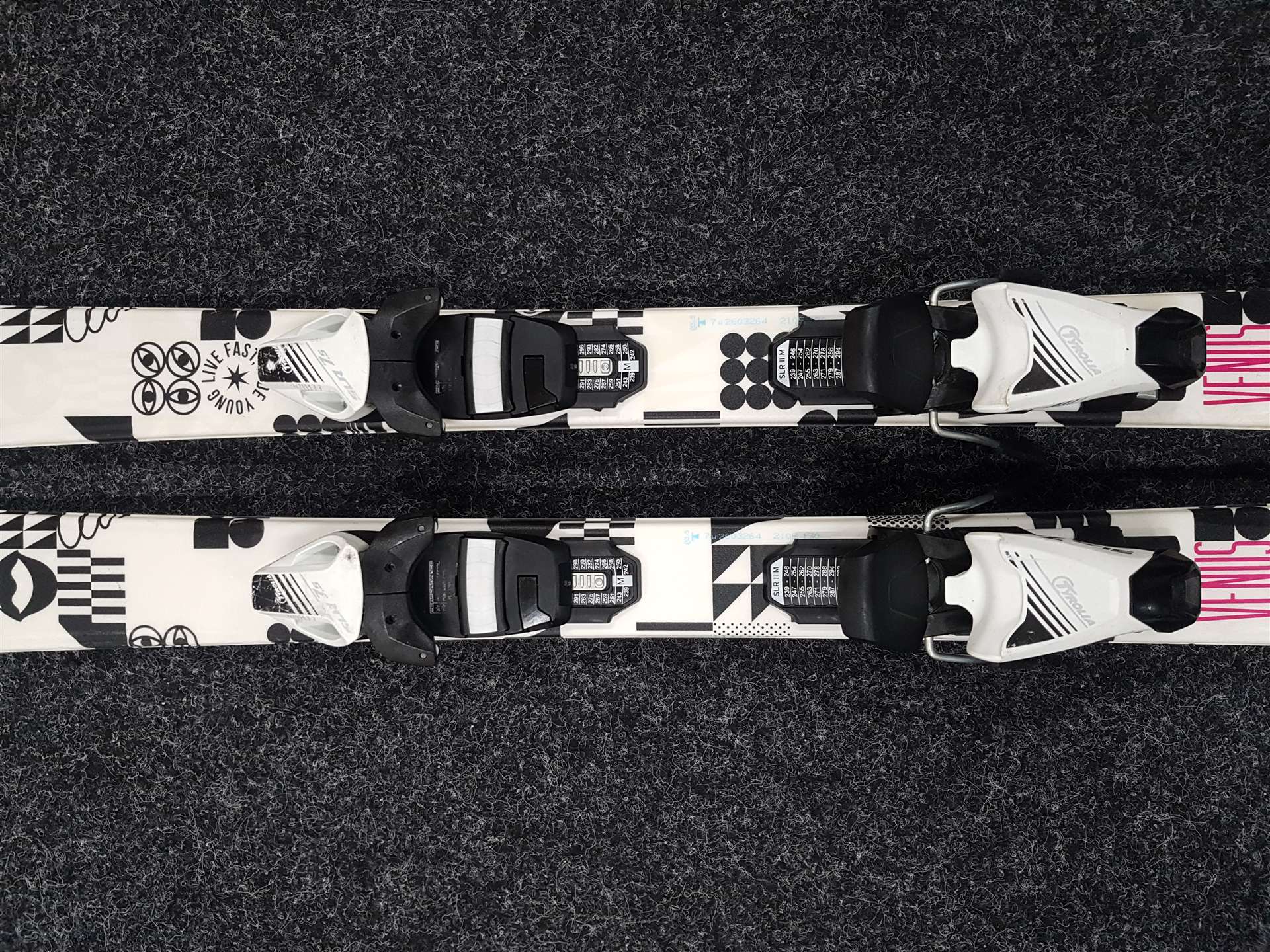 Sci da sci per bambini usati SPORTEN Venus 130 + attacchi Tyrolia SLR 7.5