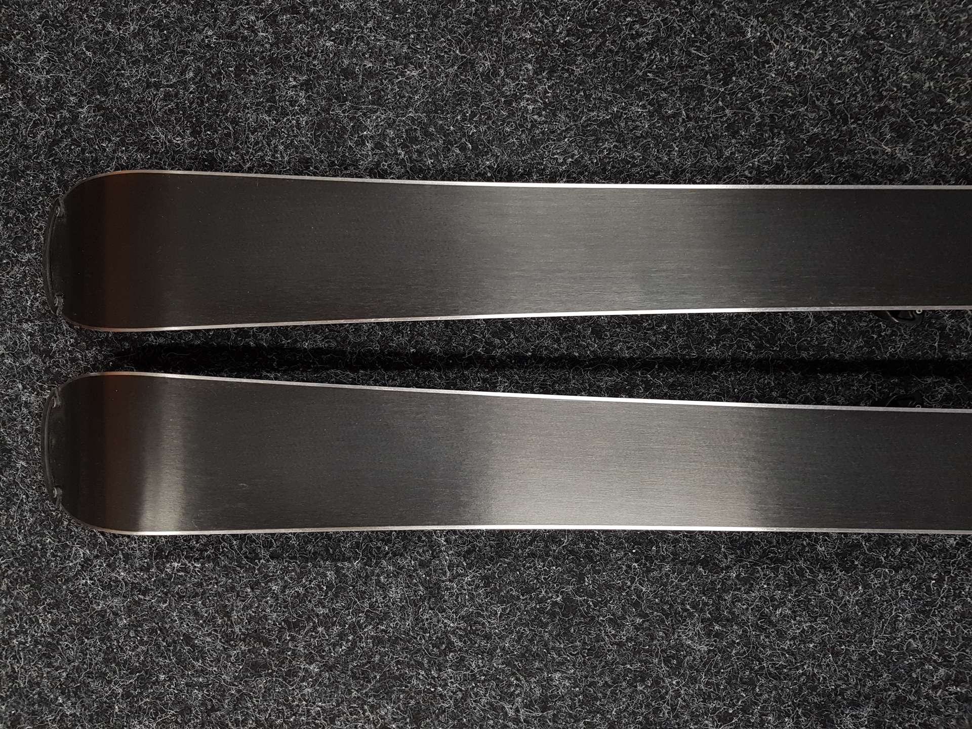 Sci da sci per bambini usati SPORTEN Venus 130 + attacchi Tyrolia SLR 7.5