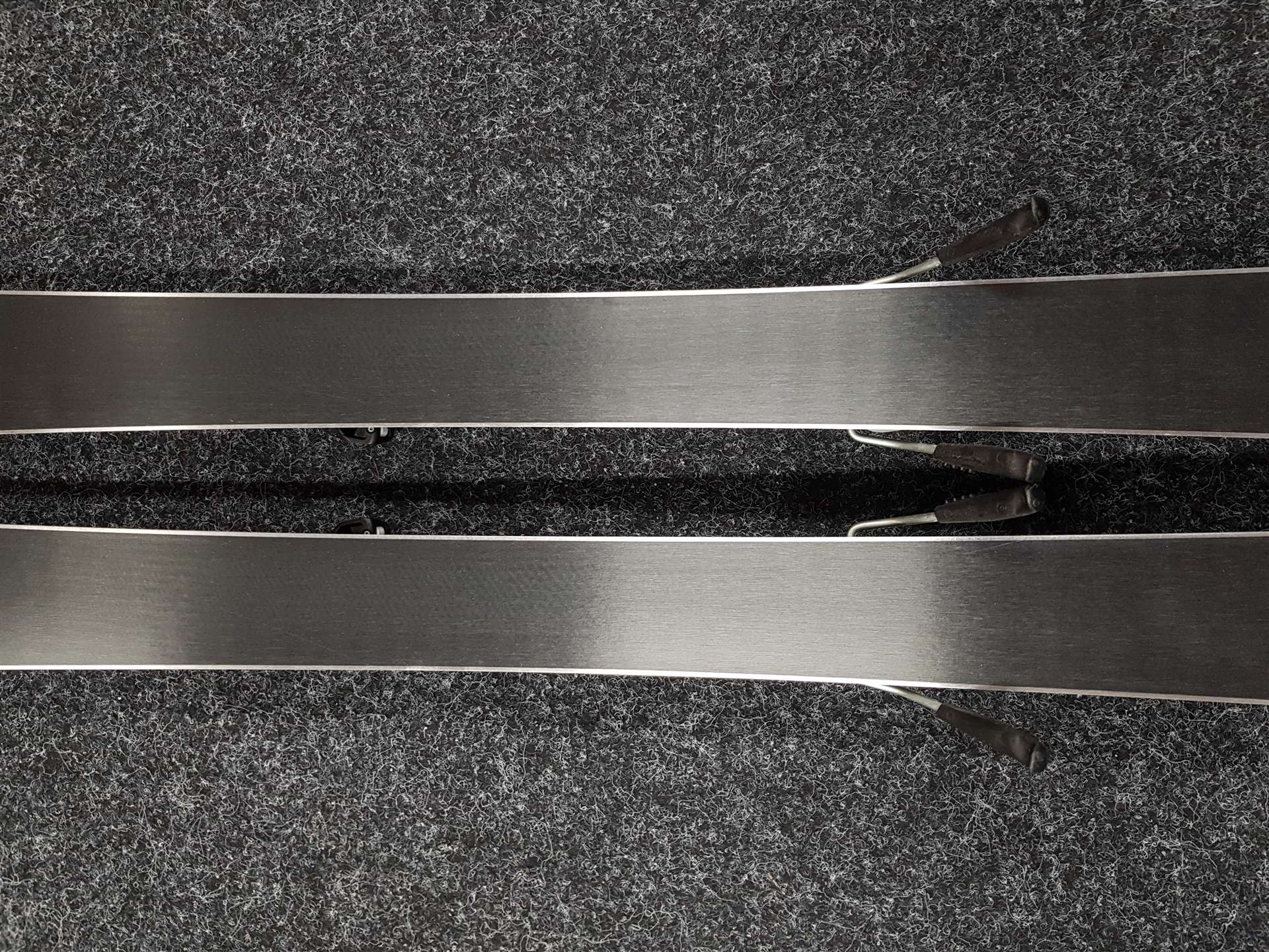 Sci da sci per bambini usati SPORTEN Venus 130 + attacchi Tyrolia SLR 7.5