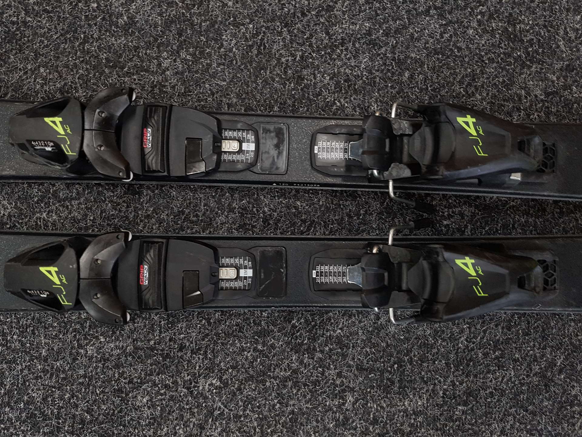 Bazárové lyže  FISCHER RC4 Race