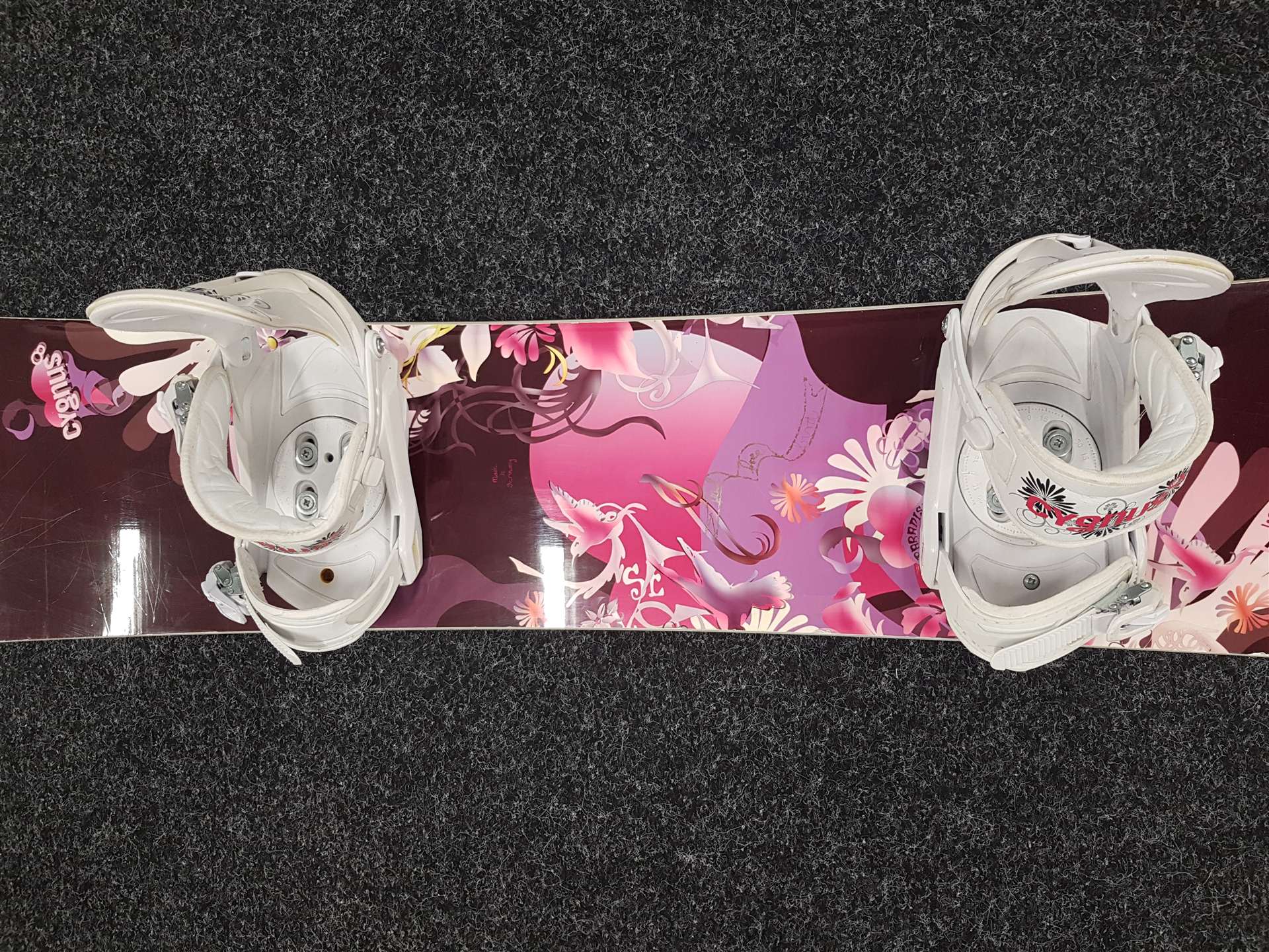 Použitý snowboard  Cygnus Paradise + viazanie  Cygnus veľkosť S/M