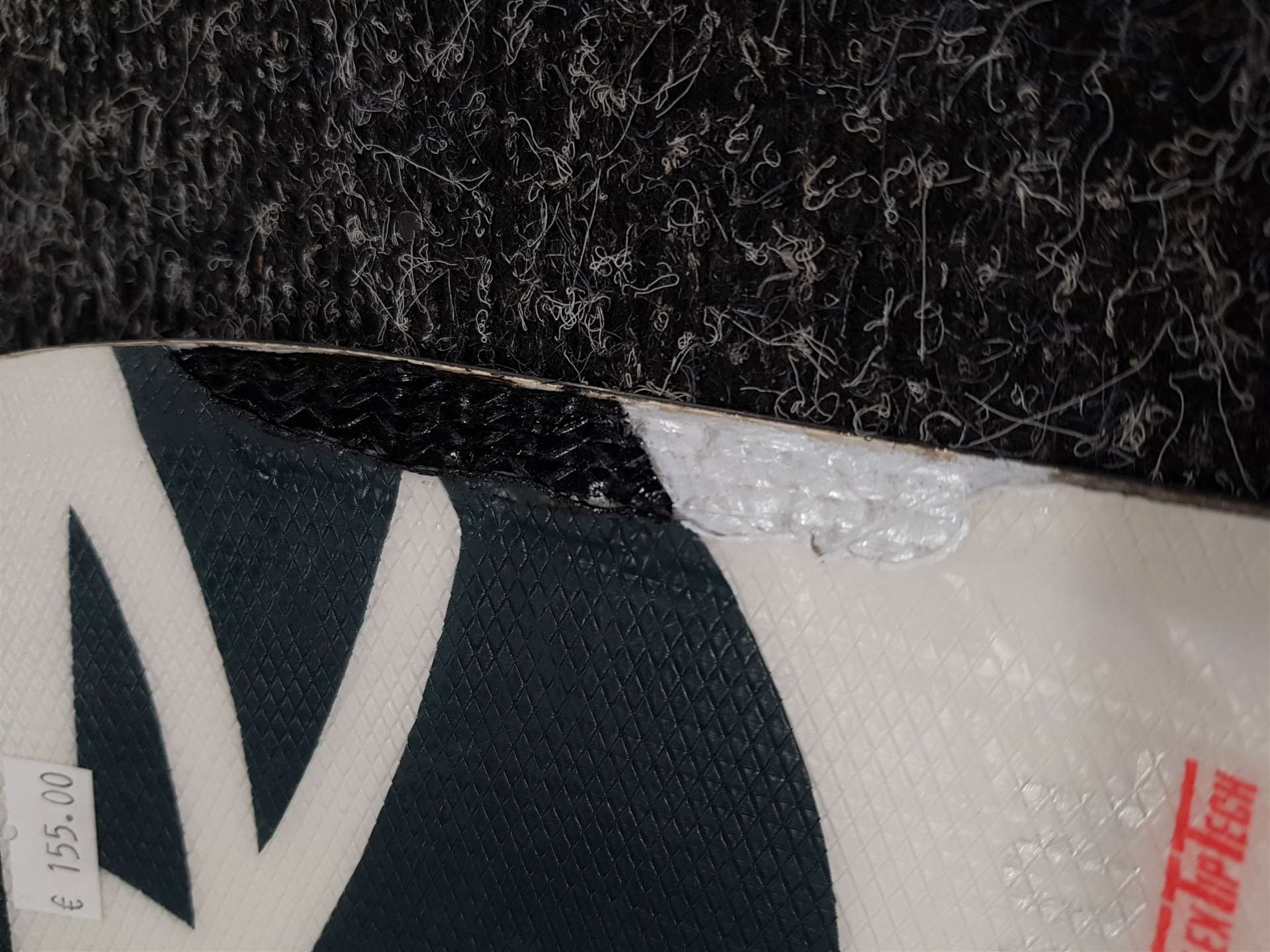 Použité lyže Rossignol REACT 2 Carbon