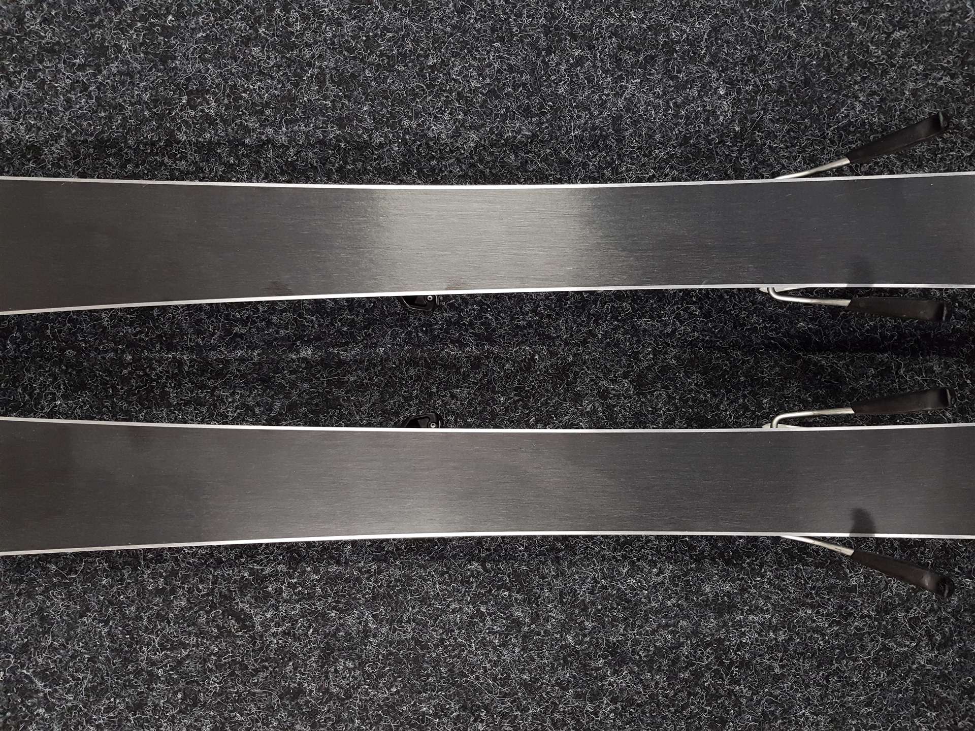 Skis enfant d'occasion SPORTEN Street + fixations Tyrolia SLR 7.5