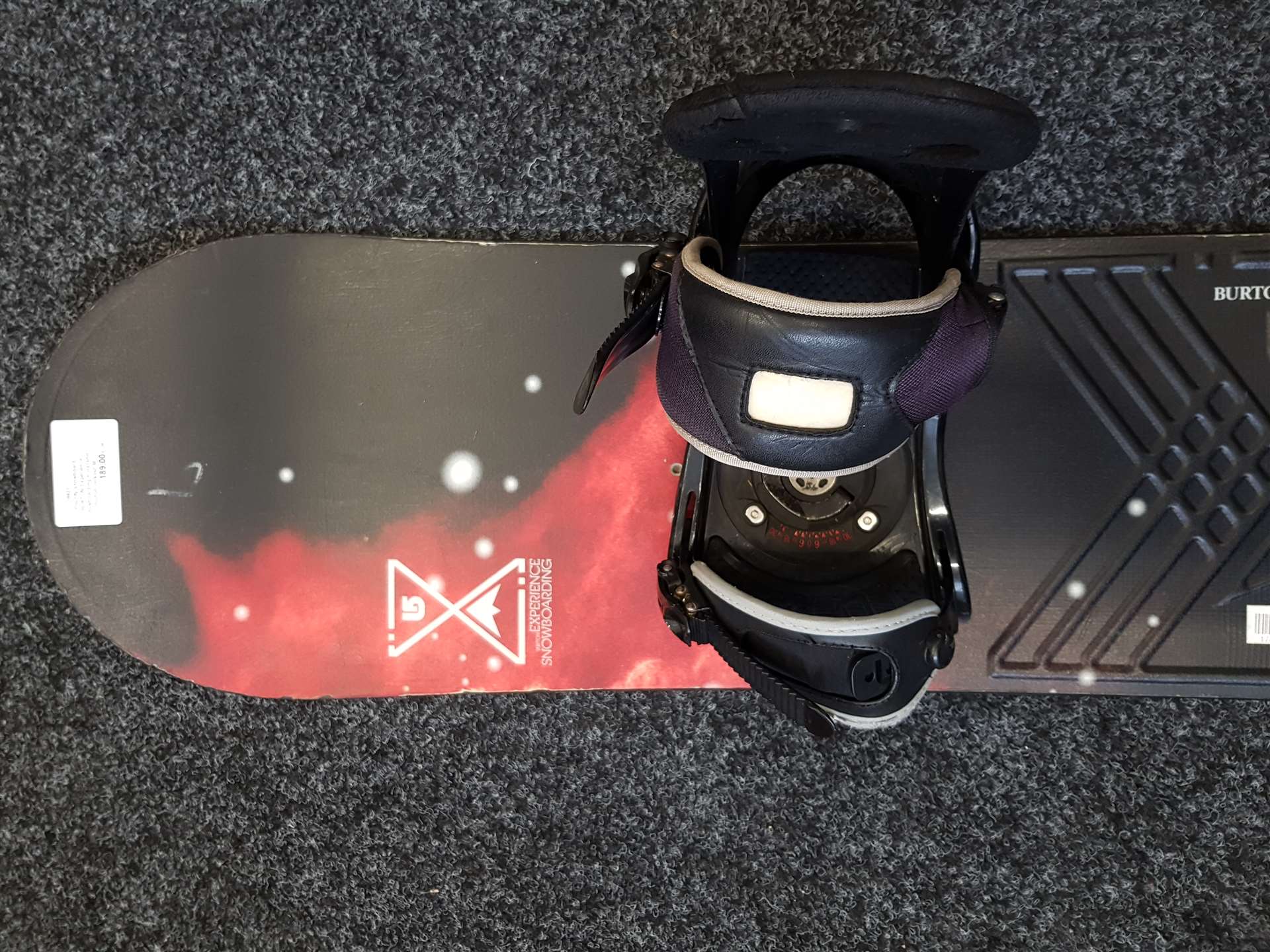 Použitý snowboard BURTON Experience Snowboarding + vázání Burton velikost M