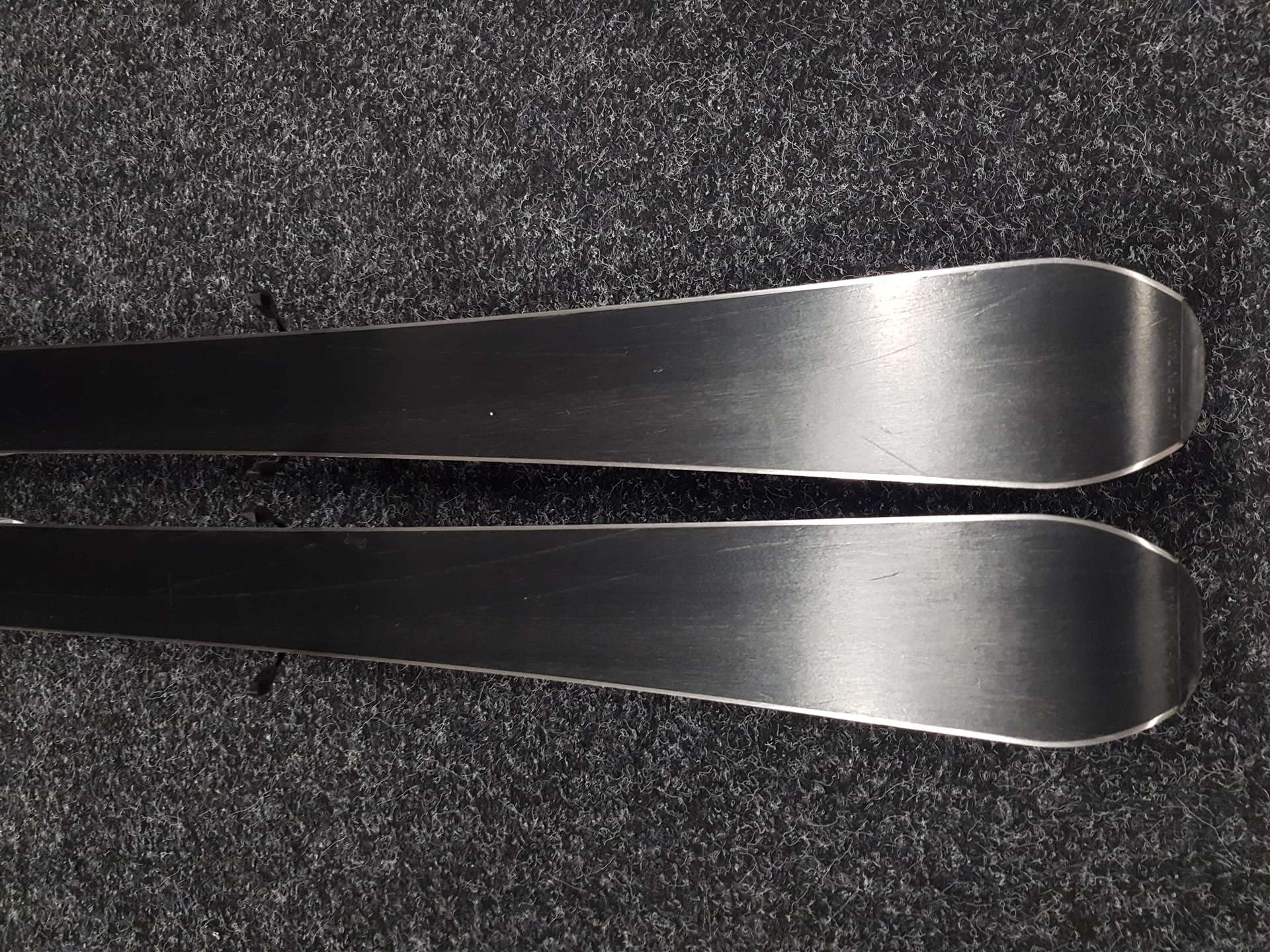 Použité dětské lyže ROSSIGNOL PRO X1 + vázání Rossignol Comp J 4,5