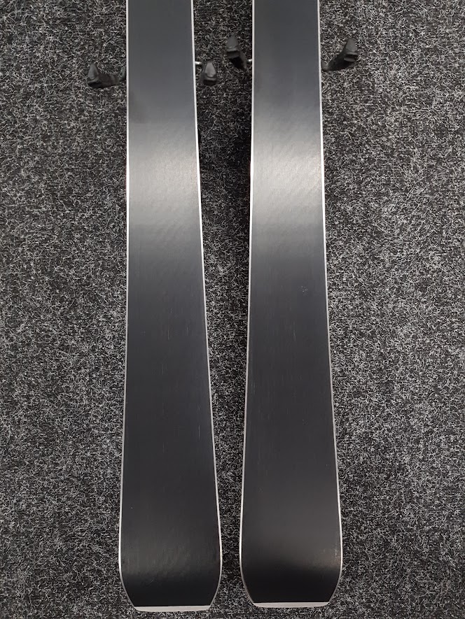 Bazárové lyže Stockli Axis Pro + viazanie Salomon MC11