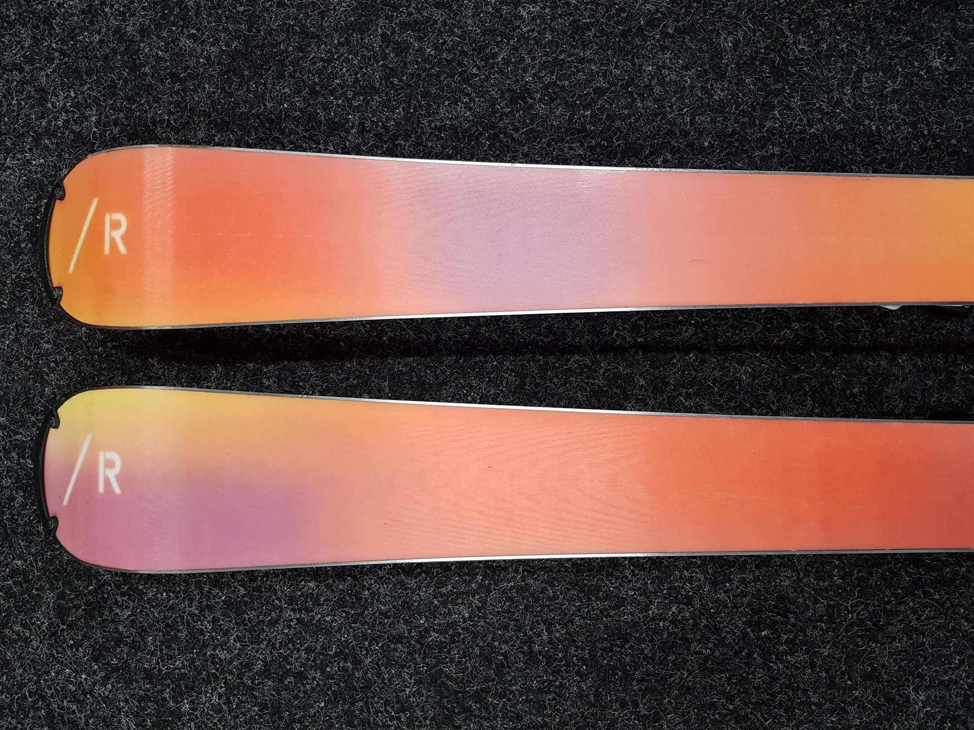 Skis SPORTEN Iridium Experience d'occasion + fixations Tyrolia MBS 11