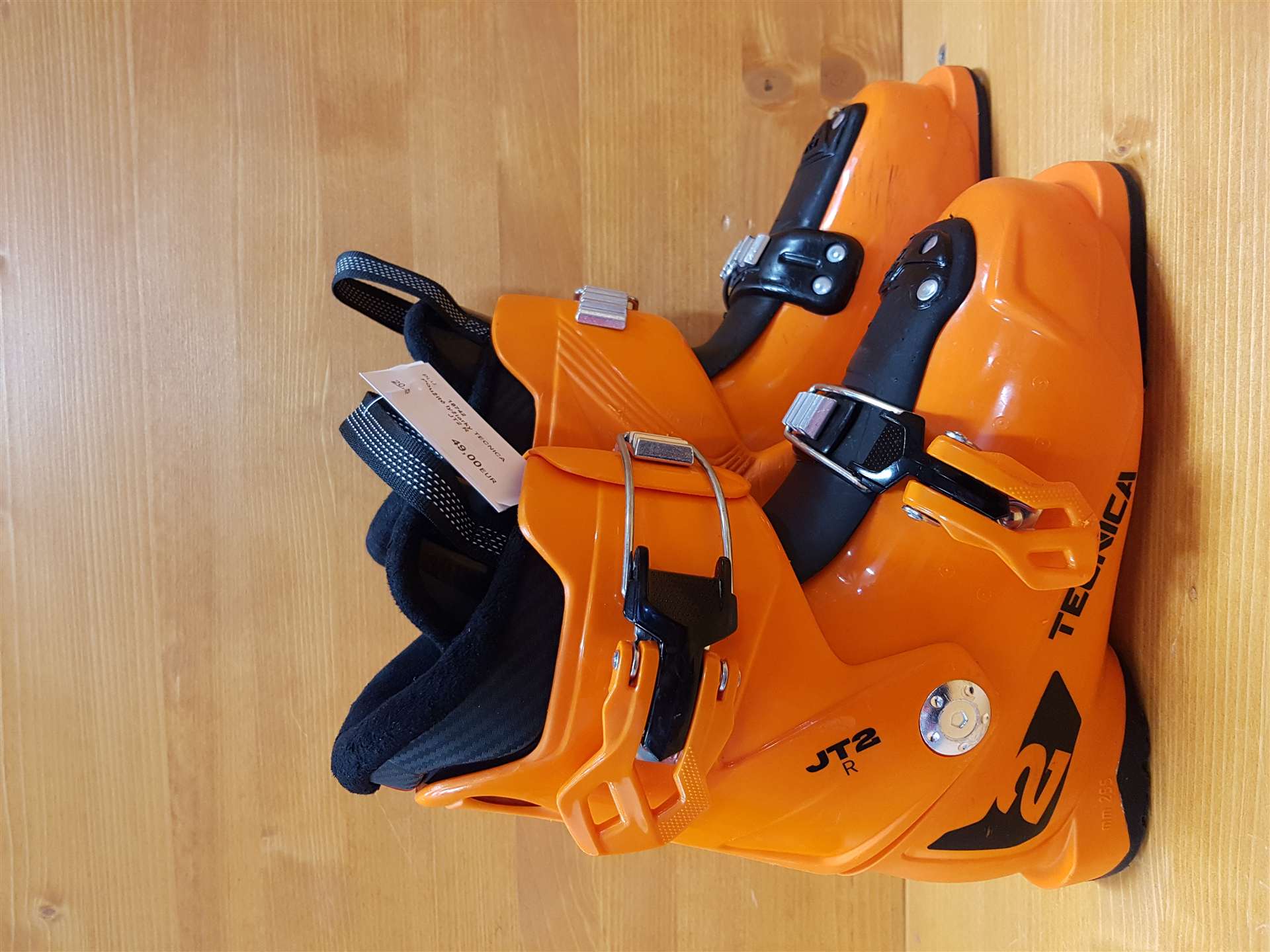 Použité lyžiarky TECNICA JT2 R