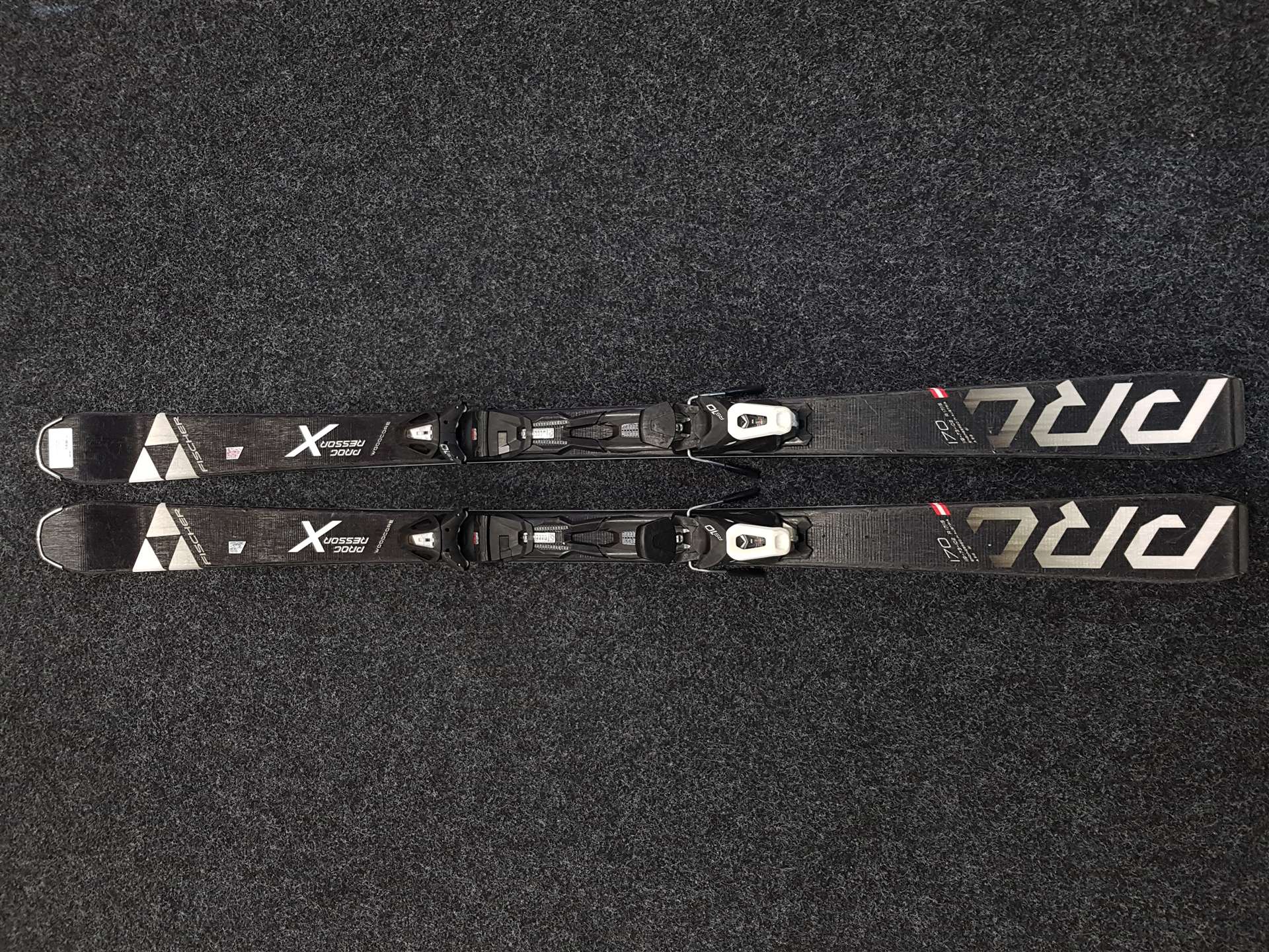 Skis FISCHER PROGRESSOR X d'occasion + fixations Fischer RS10