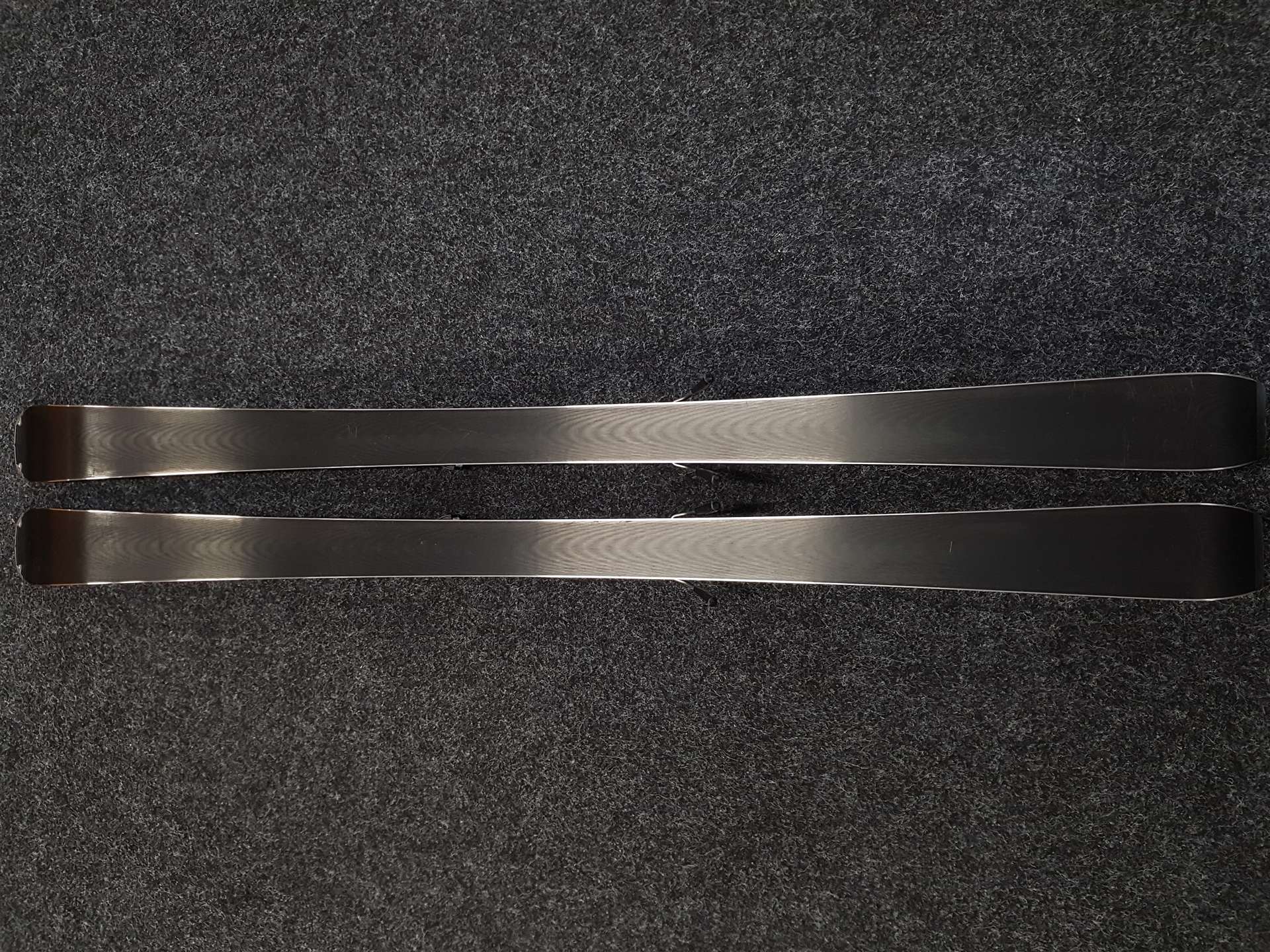 Skis FISCHER PROGRESSOR X d'occasion + fixations Fischer RS10