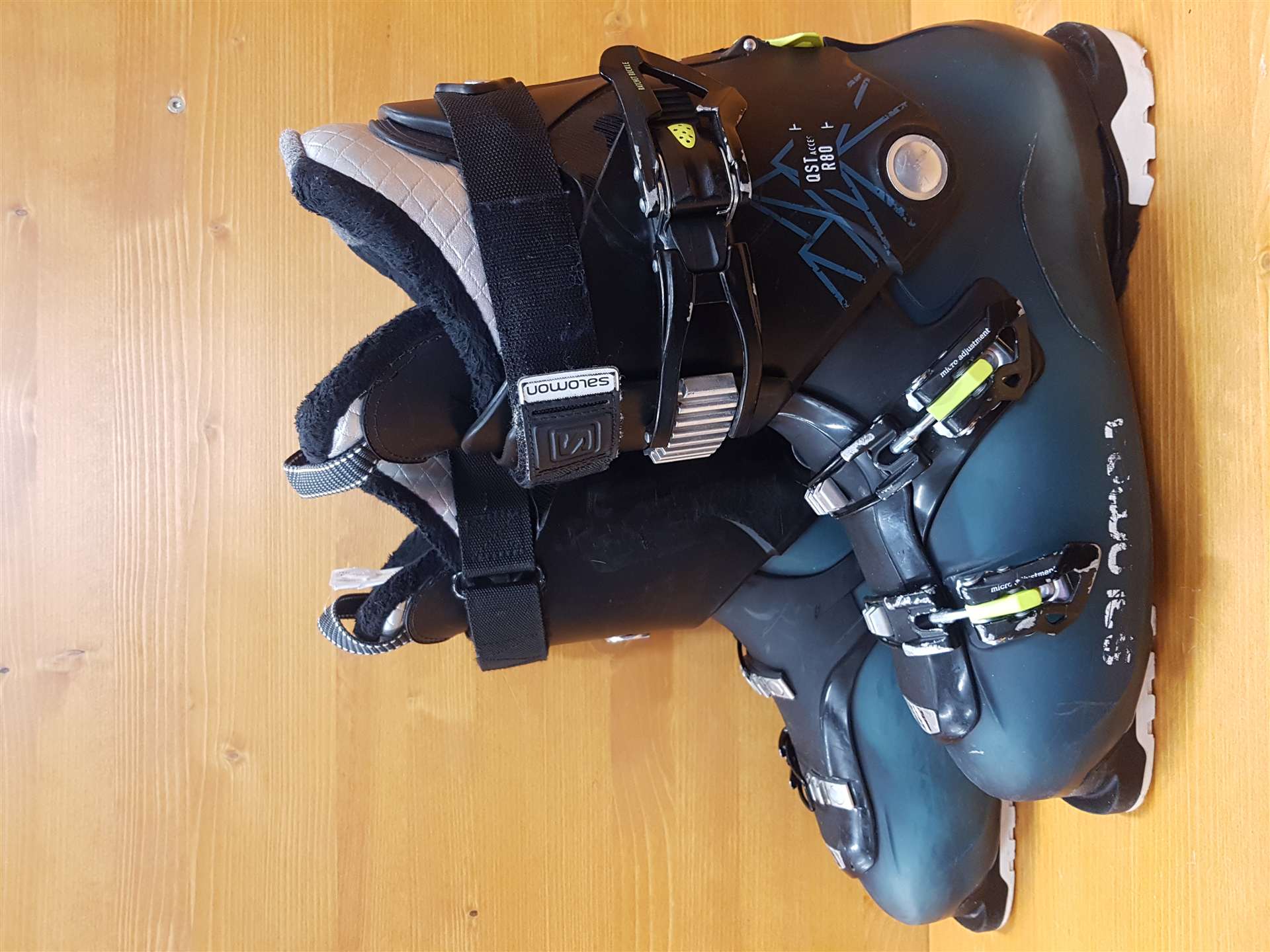 Używane buty narciarskie SALOMON Quest Acces R80