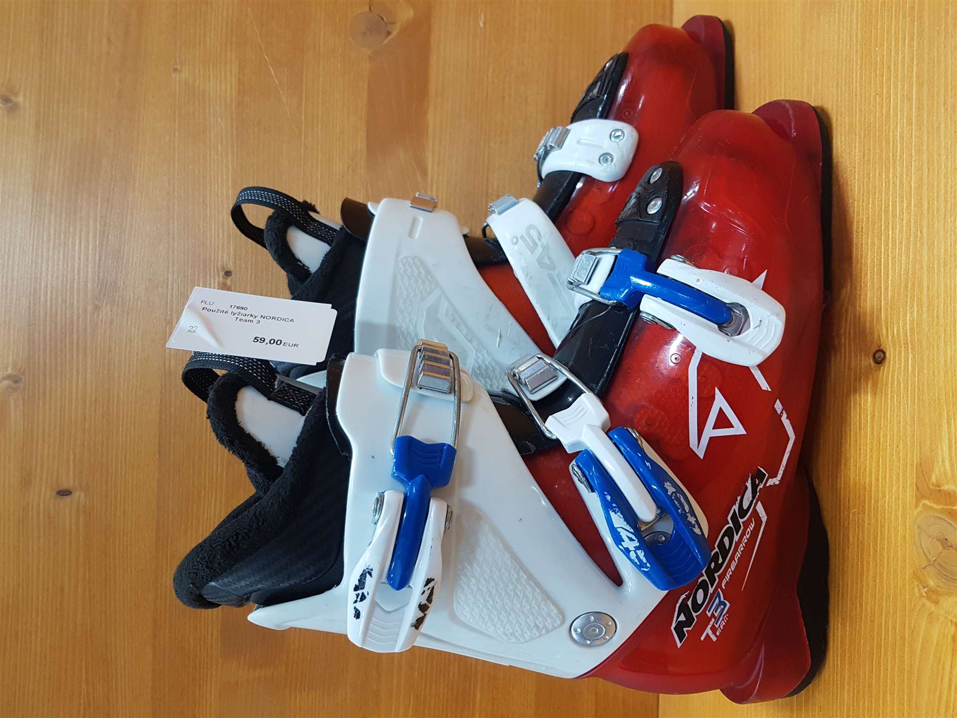 Używane buty narciarskie NORDICA Team 3