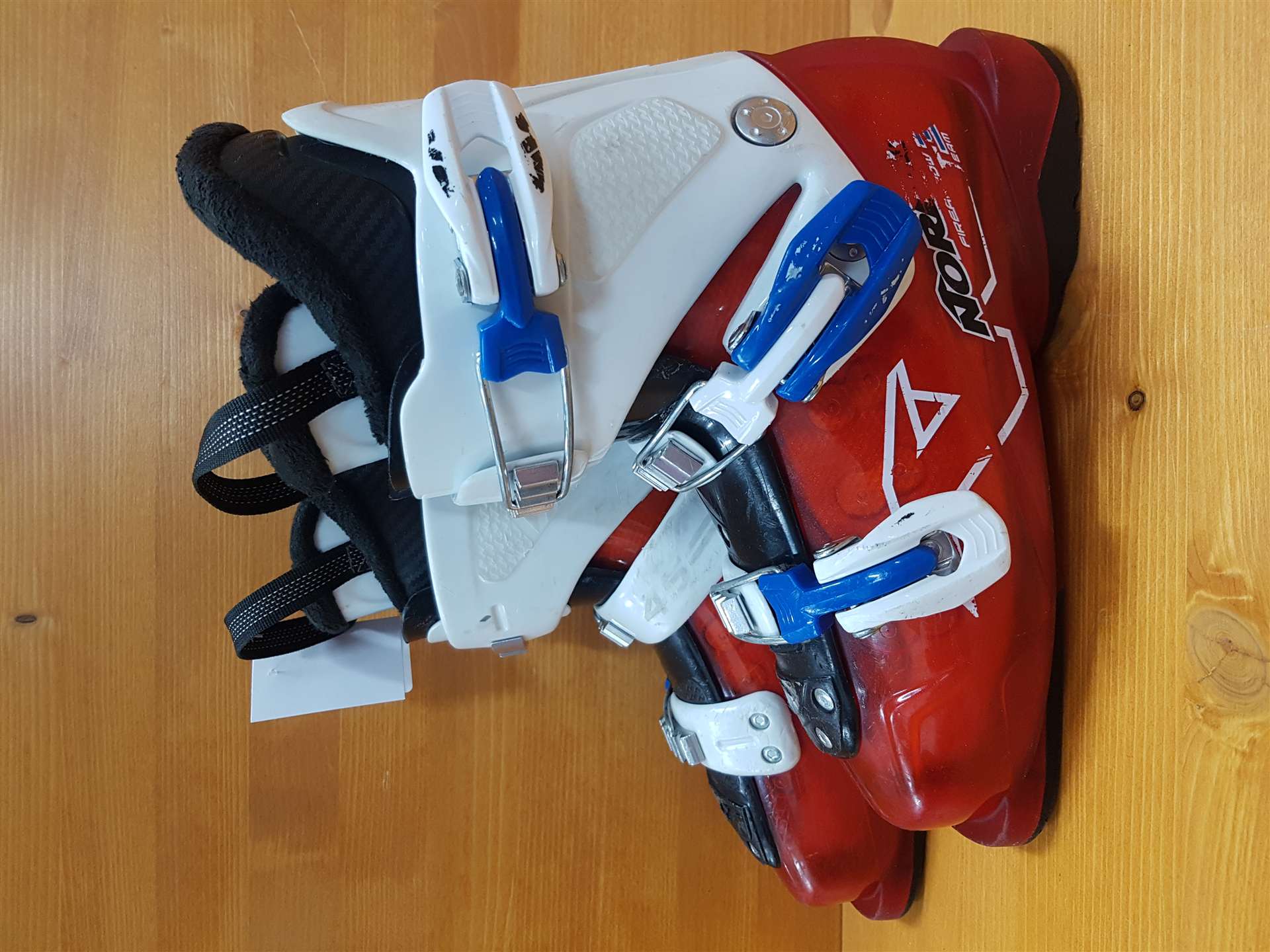 Używane buty narciarskie NORDICA Team 3