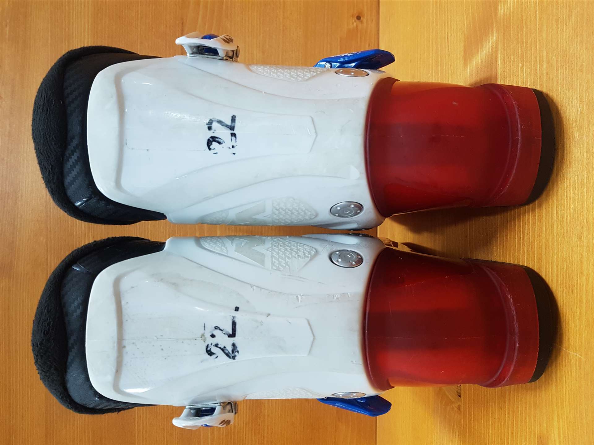 Używane buty narciarskie NORDICA Team 3