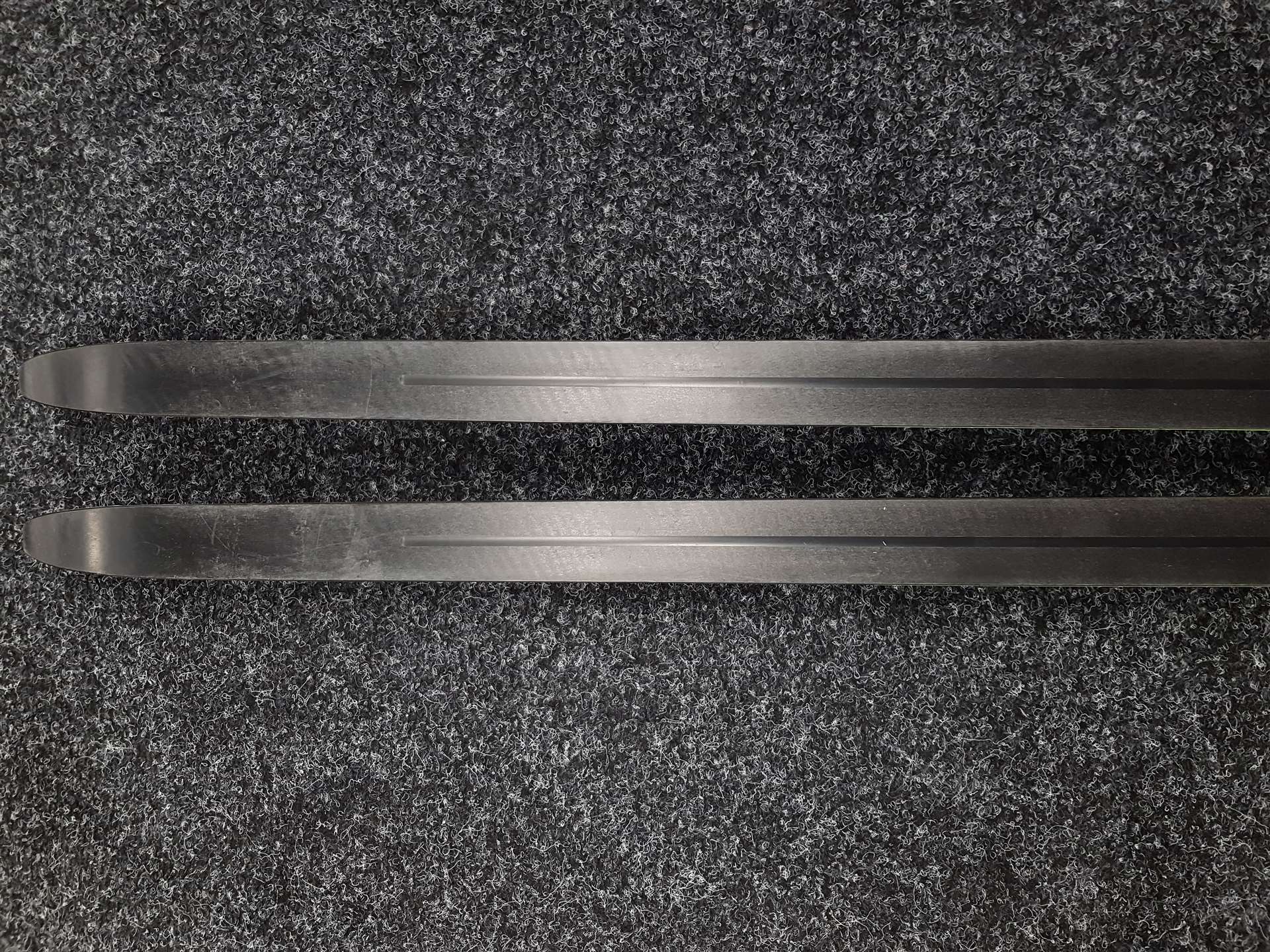 Schiuri de fond Fischer SCS Skate JR folosite + legături Fischer NNN