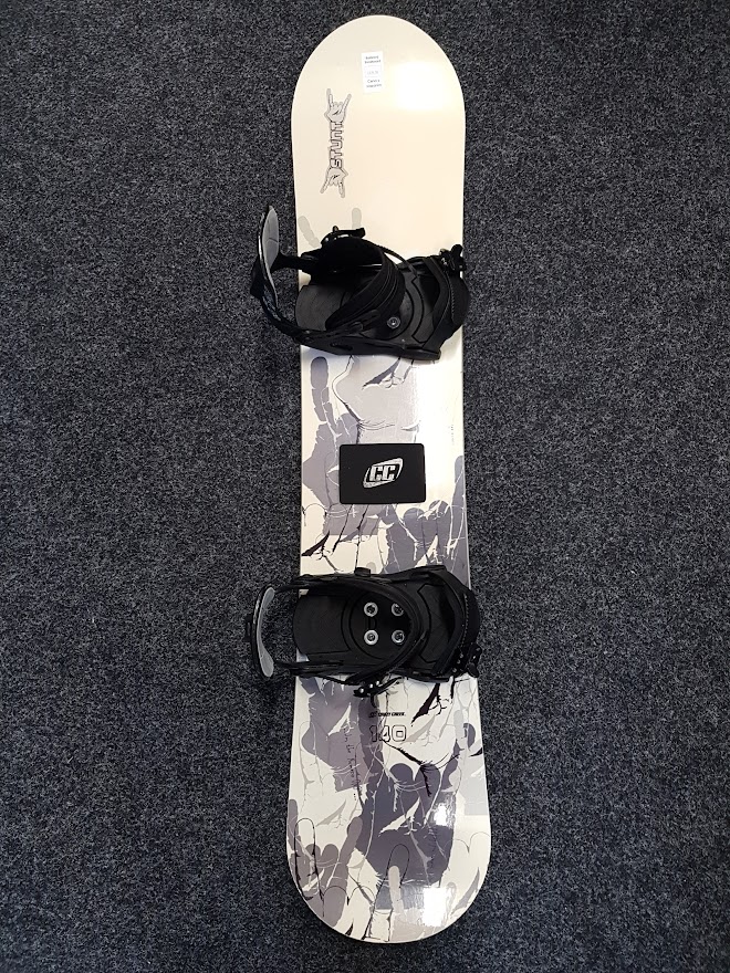 Gebrauchtes Crazy Creek Snowboard mit Crazy Creek C2 Bindung, Größe. M