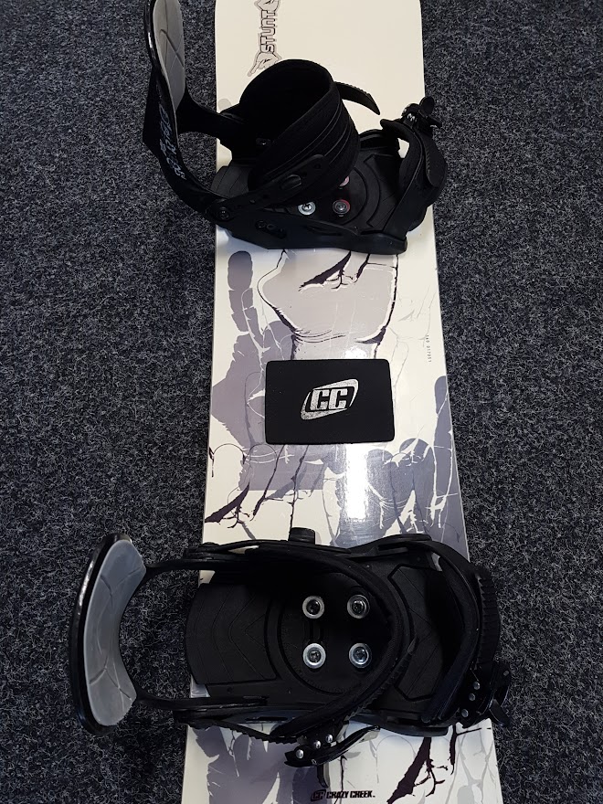 Gebrauchtes Crazy Creek Snowboard mit Crazy Creek C2 Bindung, Größe. M