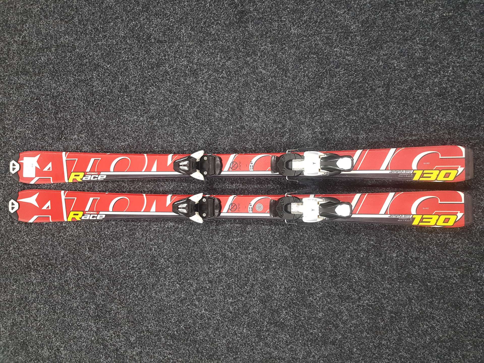 Použité lyže ATOMIC Race + viazanie Atomic EvoX 4,5