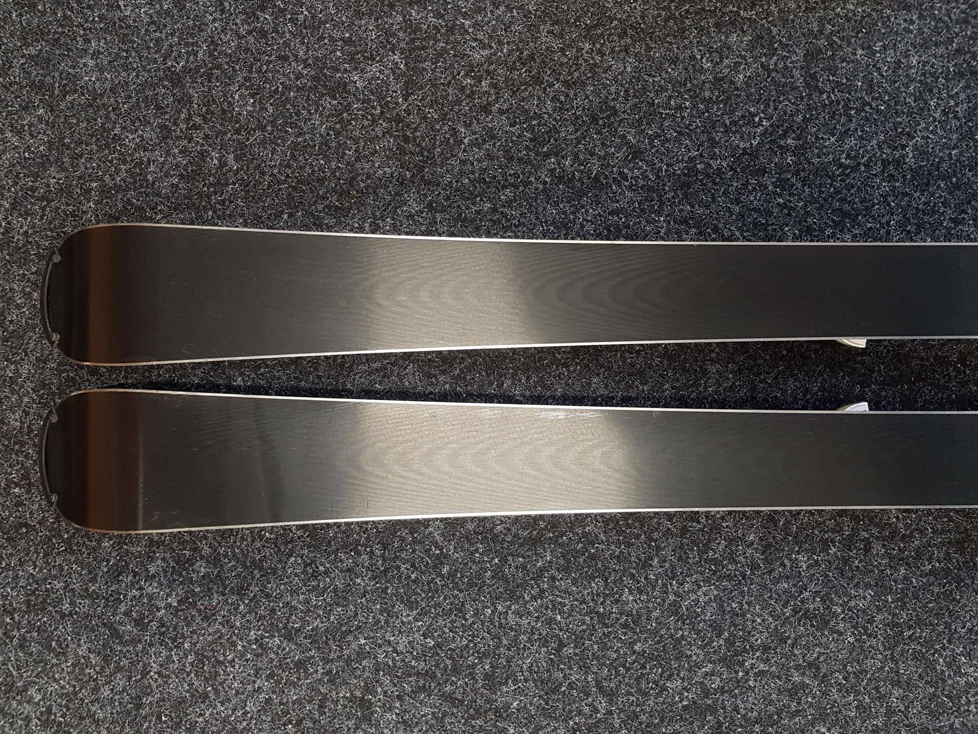 Gebrauchte ARTIS Artis 2 Ski + Tyrolia PR 11 Bindungen