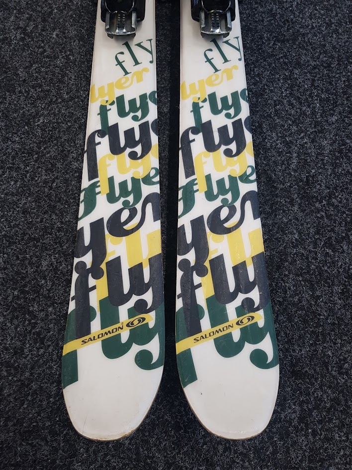 Gebrauchte Salomon Flyer Freestyle-Ski + Salomon 9-Bindungen