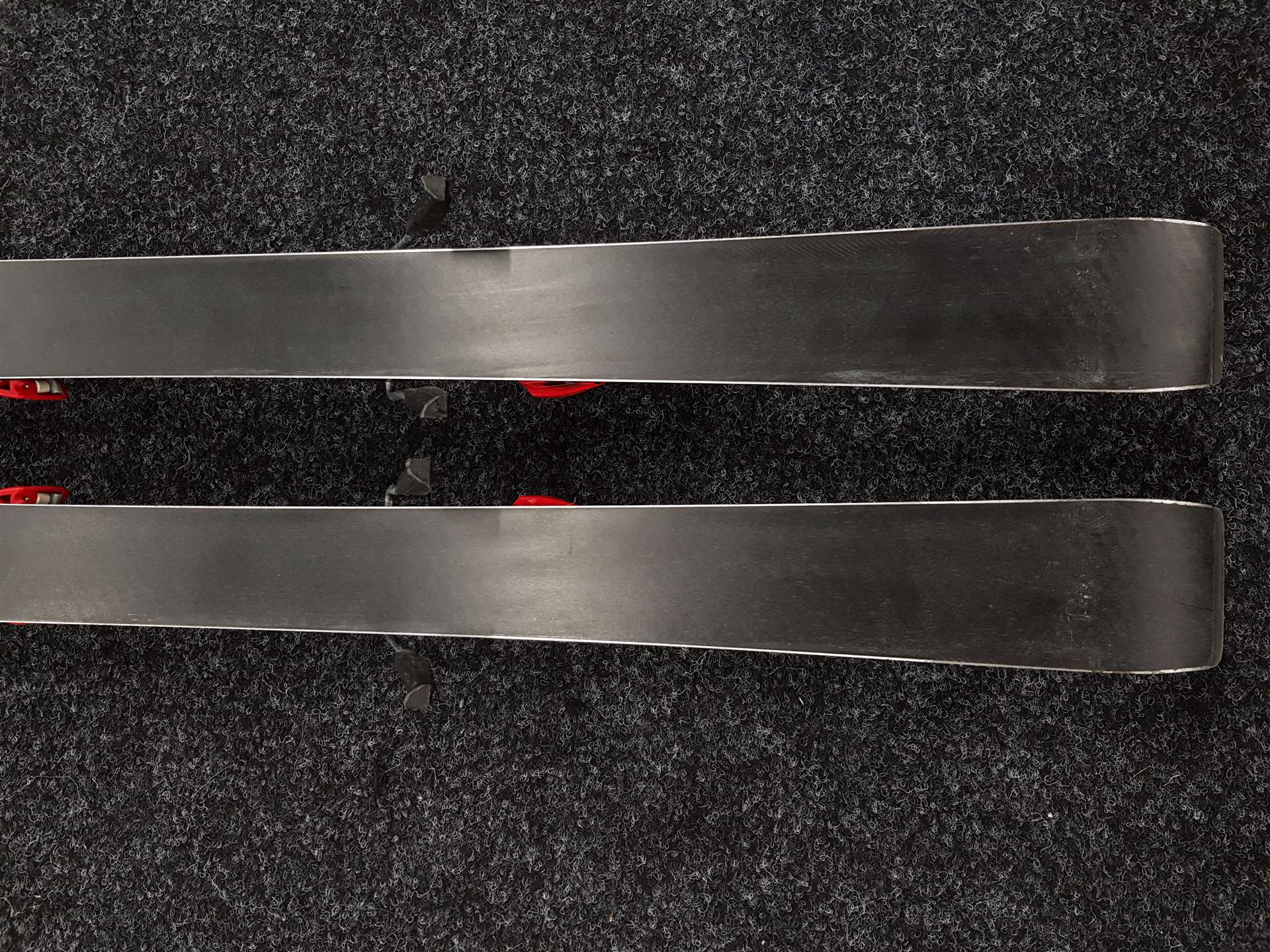 Použité lyže Atomic Redster G9 + viazanie Atomic L7