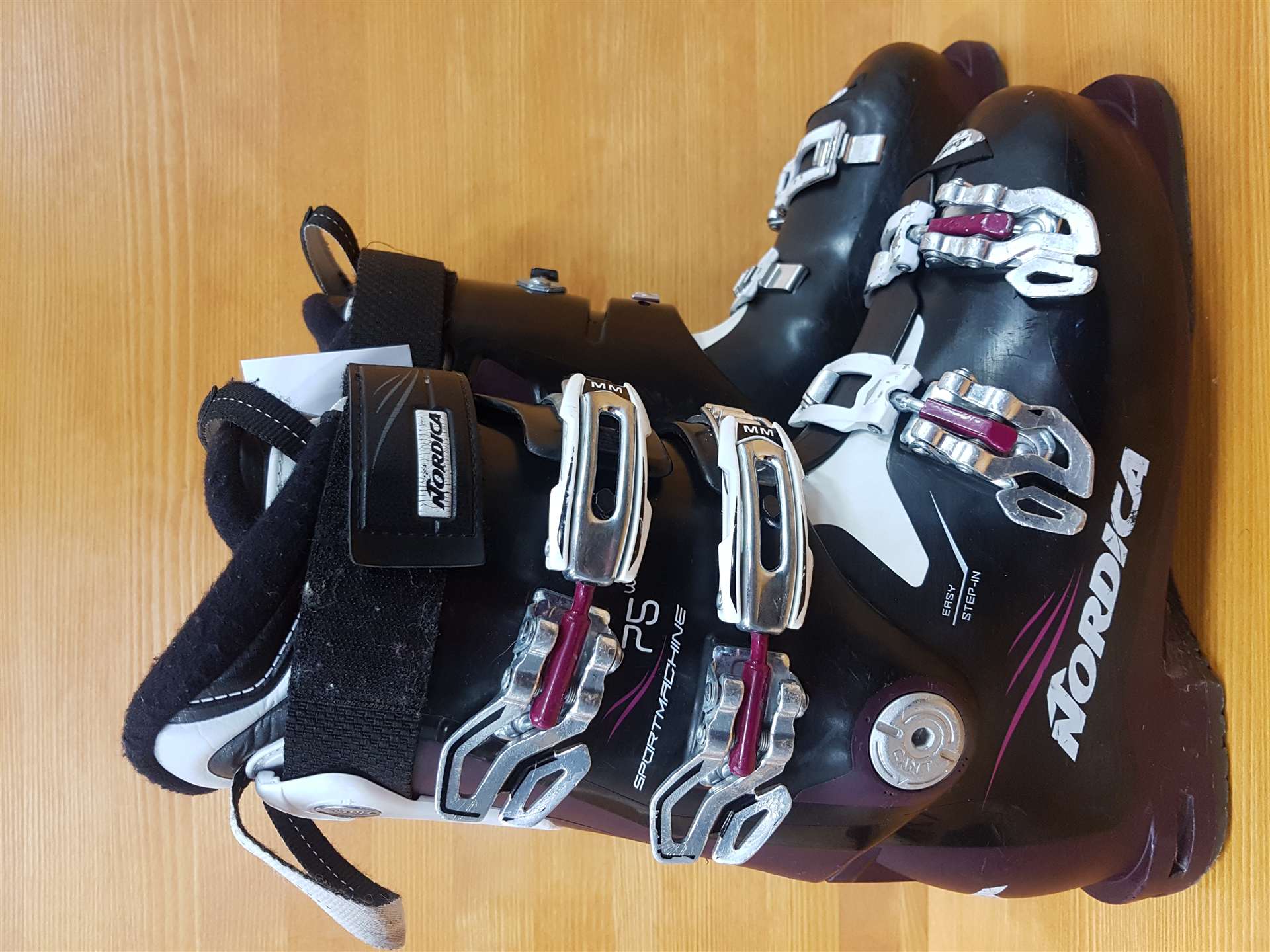 Chaussures de ski d'occasion NORDICA Sportmachine 75 WA