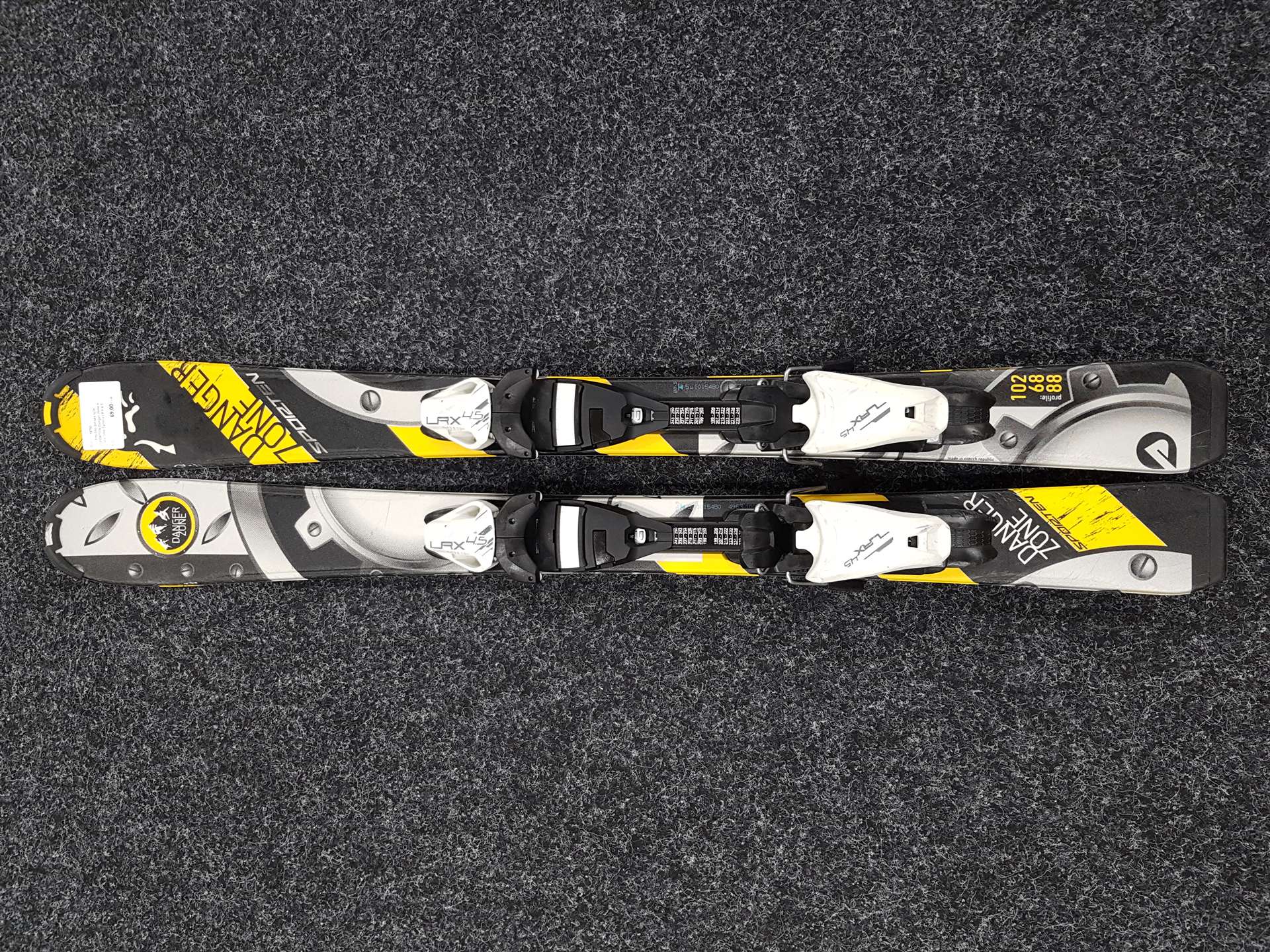 Použité dětské lyže SPORTEN Danger Zone + vázání Tyrolia LRX 4.5