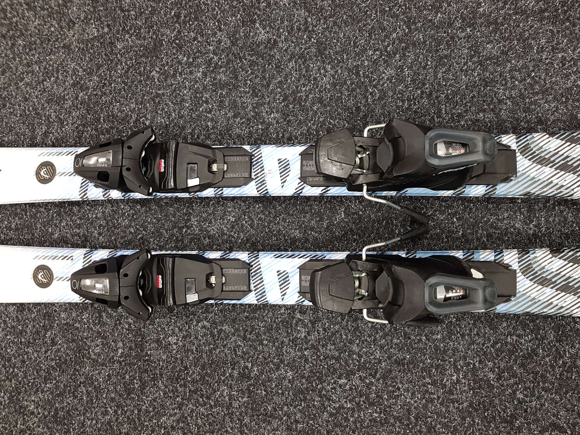 Gebrauchte HEAD Shape 3.0 Ski + Tyrolia 10 Bindungen