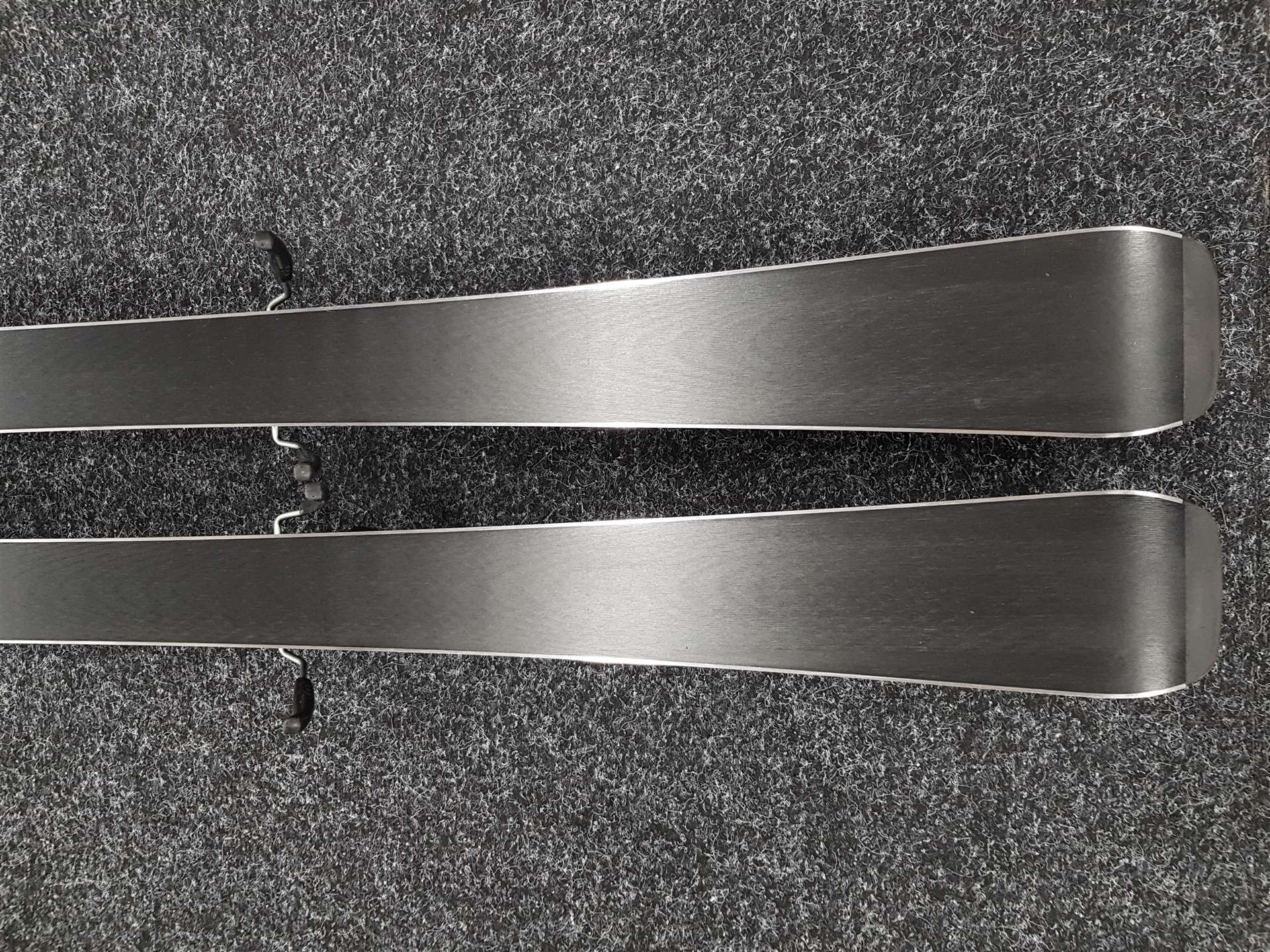 Gebrauchte HEAD Shape 3.0 Ski + Tyrolia 10 Bindungen