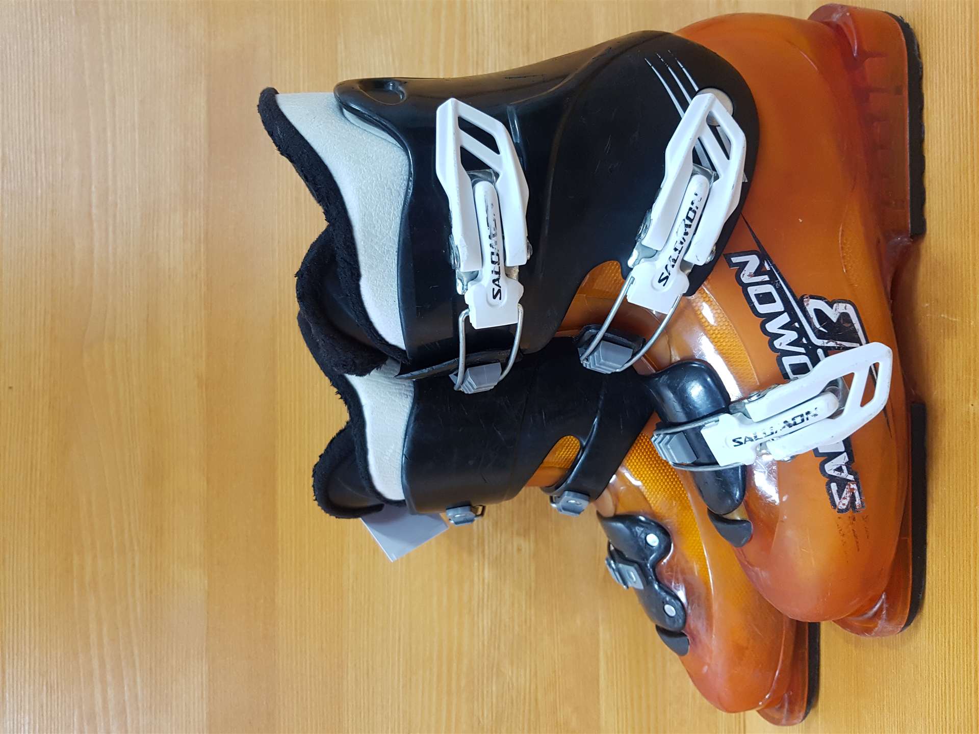 Gebruikte SALOMON T3 skischoenen