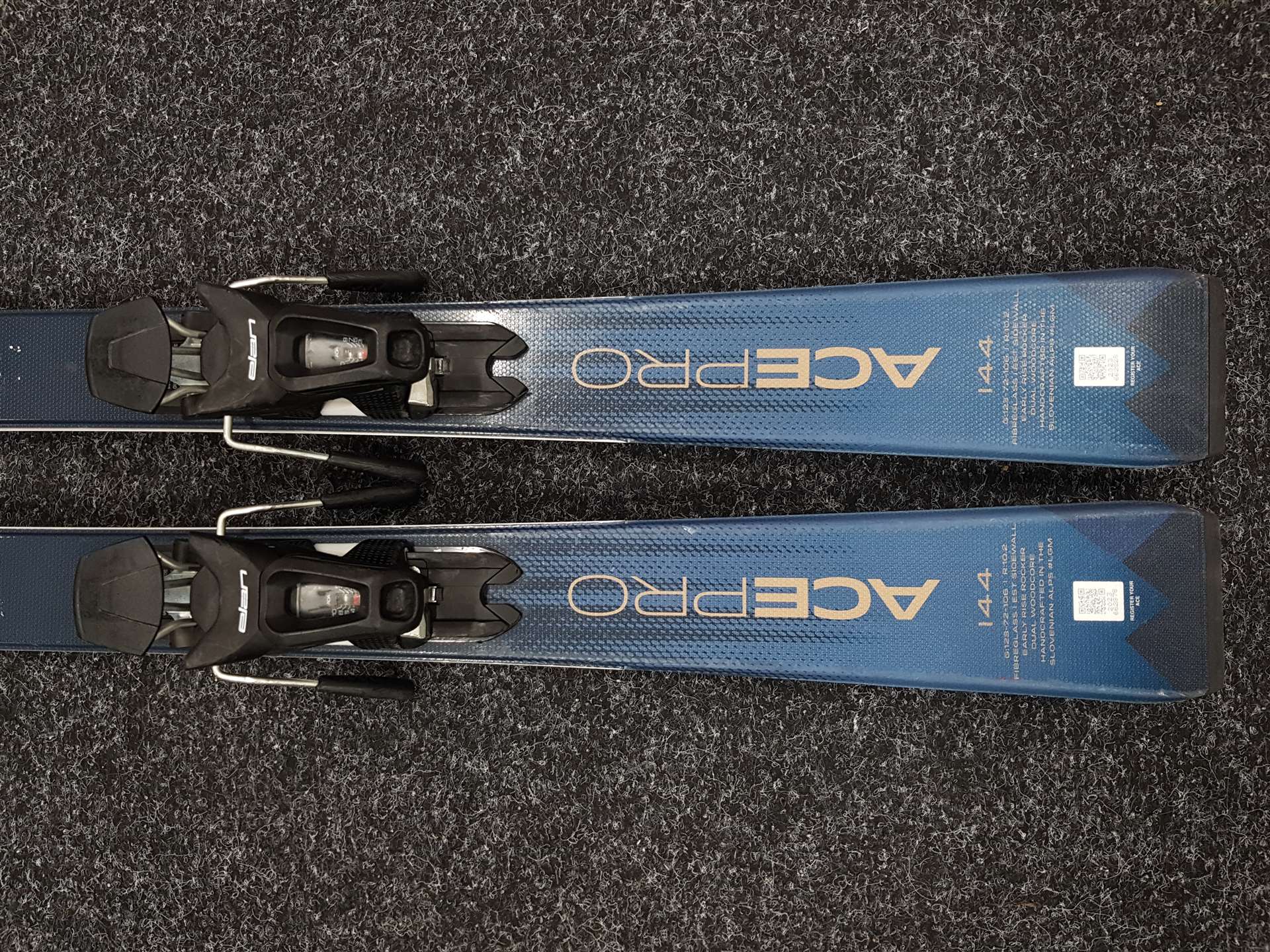 Skis ELAN Ace Pro d'occasion + fixations Elan EL 10