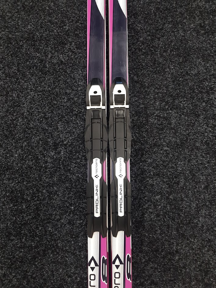 Gebrauchte TECNOPRO Active 8 Langlaufski + NNN TecnoPro Prolink Bindungen