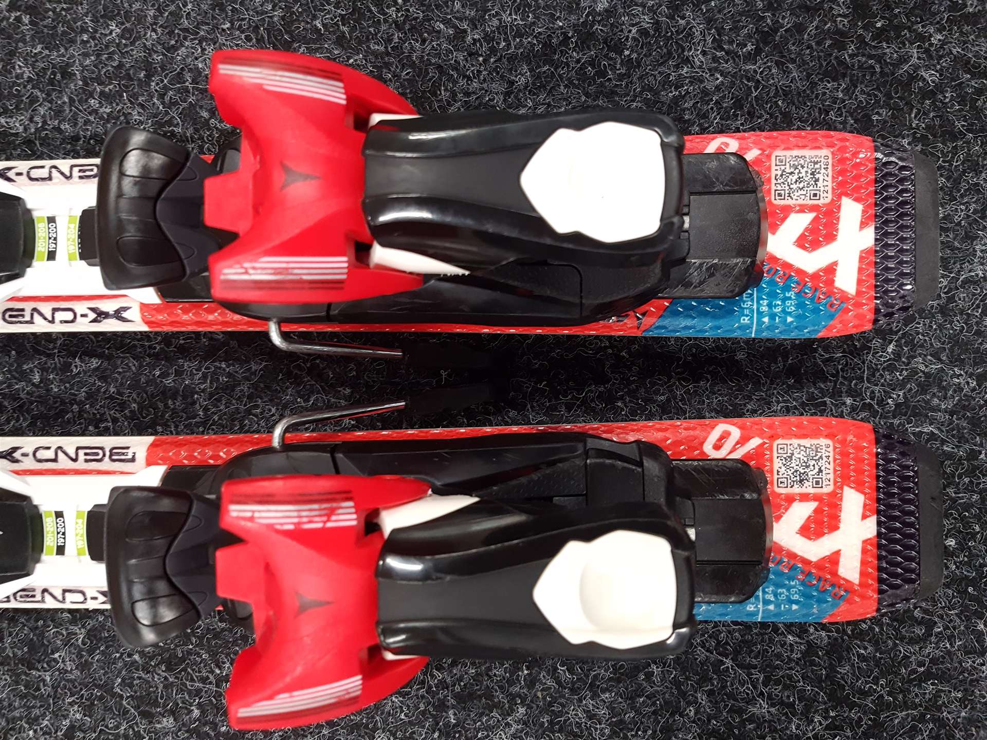 Gebrauchte Kinderski ATOMIC Redster + Atomic XTE 4.5 Bindungen