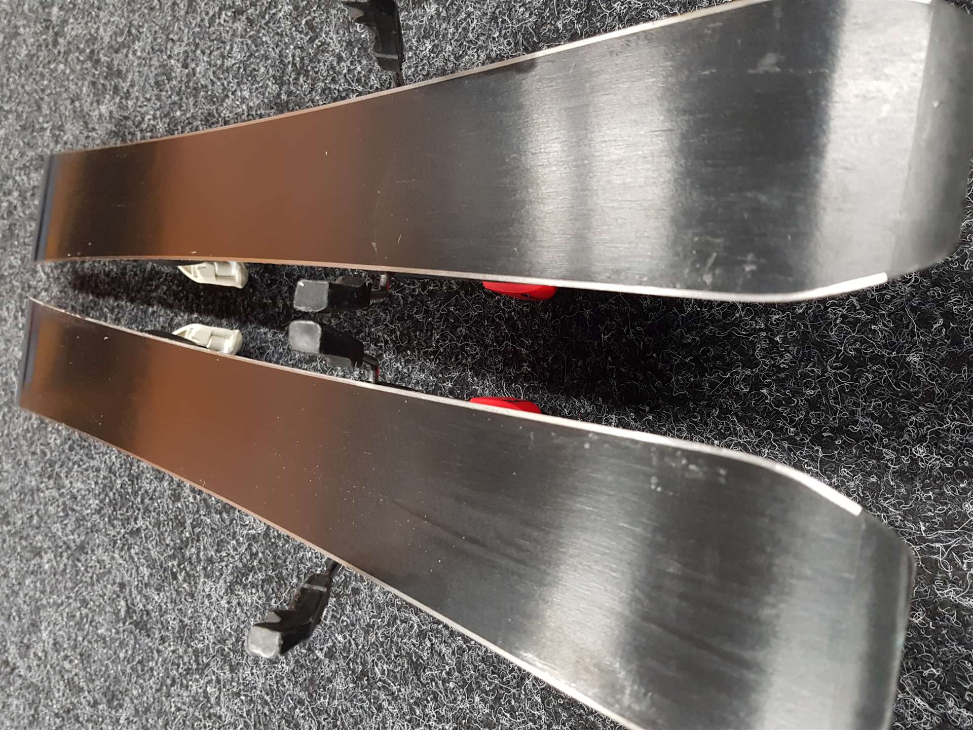 Gebrauchte Kinderski ATOMIC Redster + Atomic XTE 4.5 Bindungen